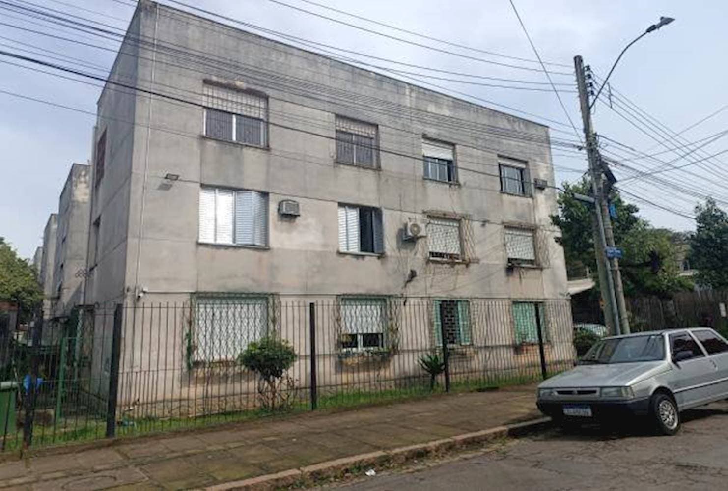 Foto 2 de 5: Apartamento em leilão em Porto Alegre - RS, bairro Cavalhada — Apartamento em Cavalhada - Porto Alegre/RS
