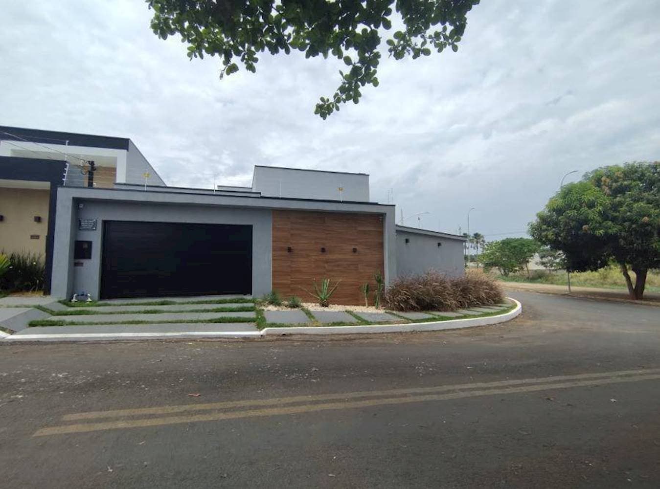 Foto 1 de 5: Casa em leilão em Caldas Novas - GO, bairro Estancia Itaguai — Casa em Estancia Itaguai - Caldas Novas/GO