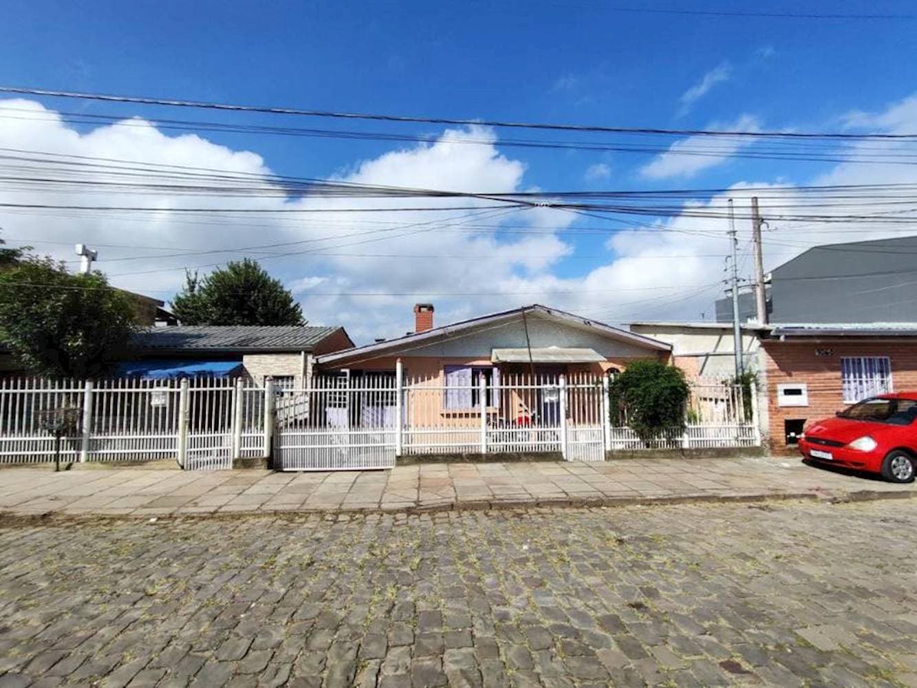 Foto 1 de 20: Casa em leilão em Caxias Do Sul - RS, bairro Santa Fé — Casa em Santa Fé - Caxias do Sul/RS