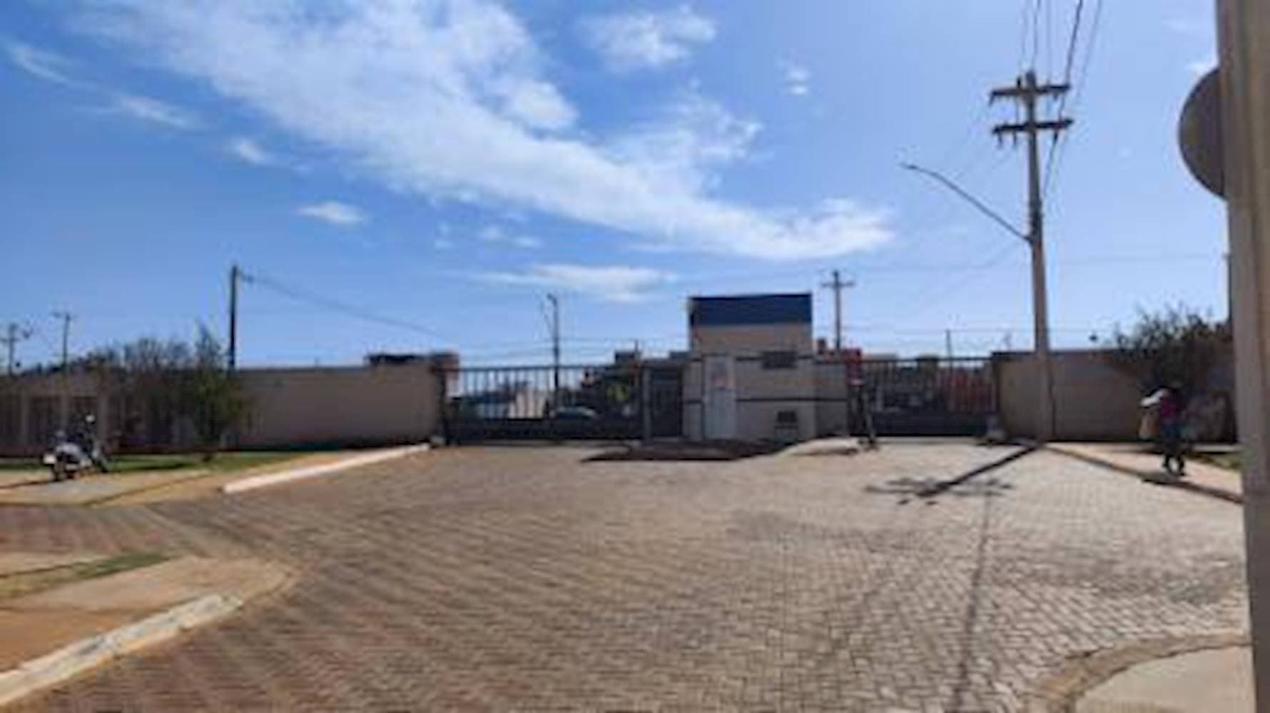 Foto 54 de 57: Apartamento em leilão em Três Lagoas - MS, bairro Alto da Boa Vista — Apartamento no Condomínio Villas de Córdoba em Alto da Boa Vista - Três Lagoas/MS