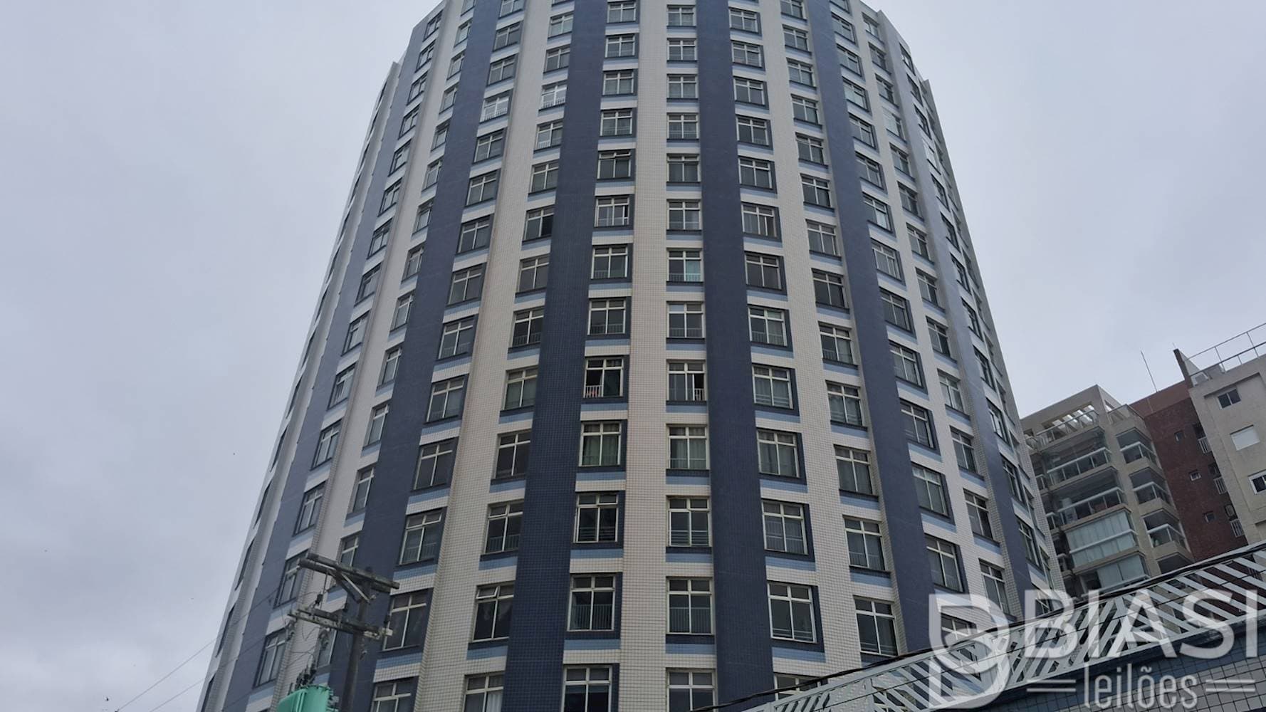 Foto 2 de 8: Apartamento em leilão em Itanhaém - SP, bairro Praia dos Sonho — Apartamento no "Edifício Abarebebê" - Praia dos Sonho - Itanhaém/SP