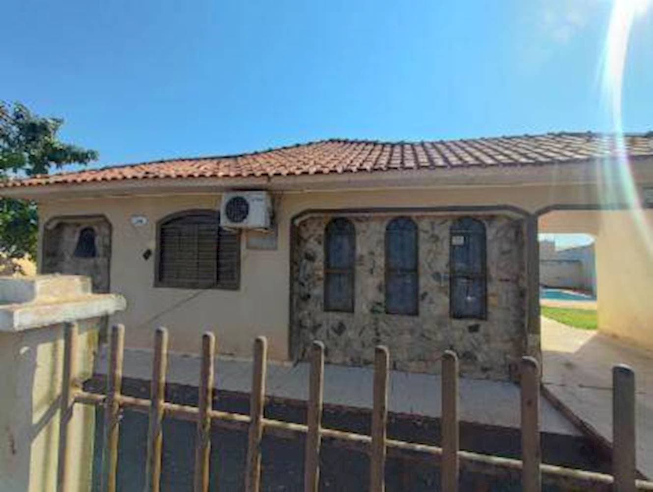 Foto 2 de 12: Casa em leilão em Ângulo - PR, bairro Centro — Casa no Centro - Ângulo/PR