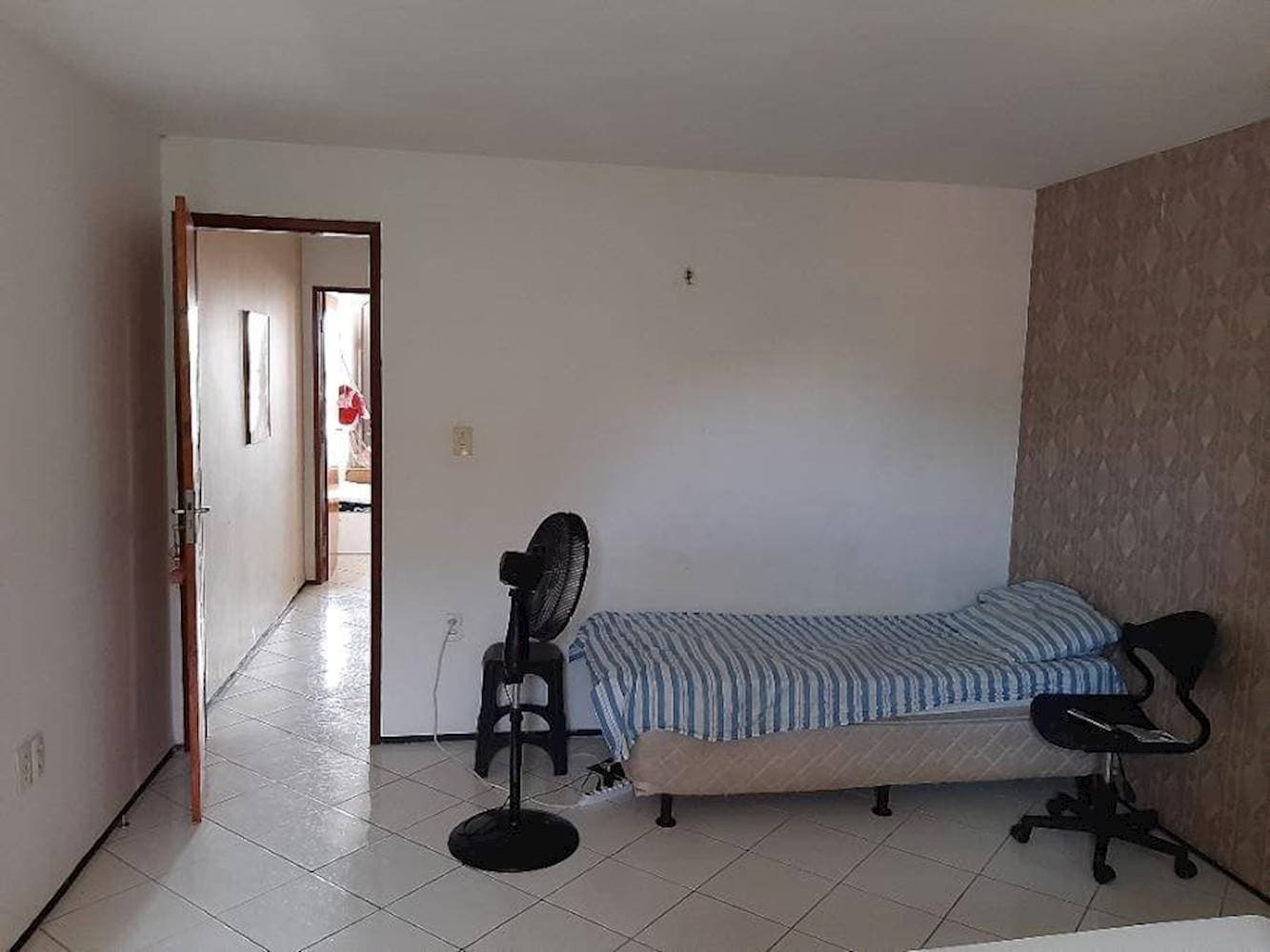 Foto 16 de 23: Casa em leilão em Fortaleza - CE, bairro Cidade Dos Funcionários — Casa em Cidade Dos Funcionários - Fortaleza/CE