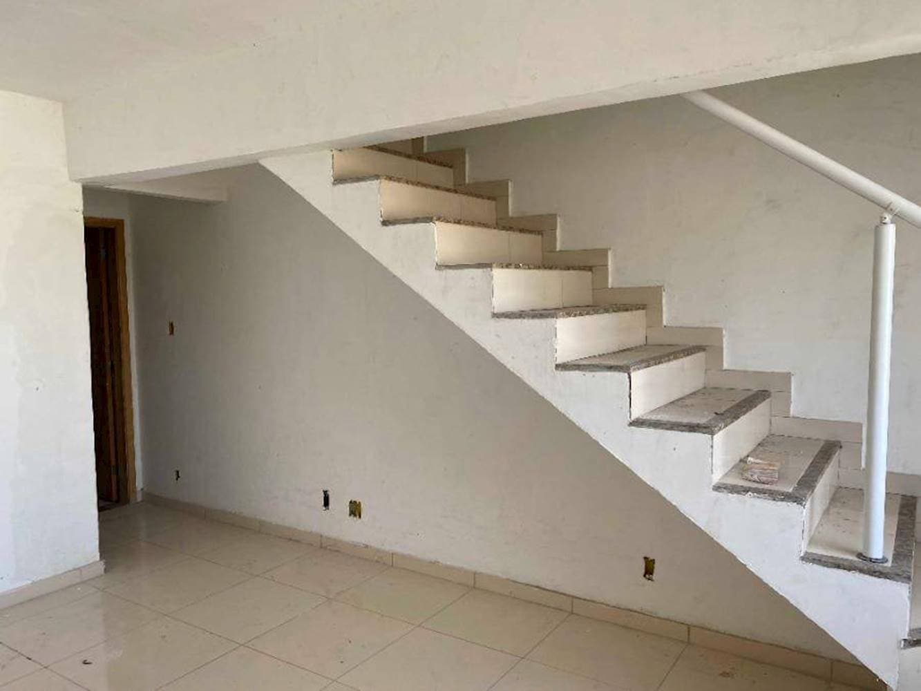 Foto 11 de 17: Apartamento em leilão em Rio De Janeiro - RJ, bairro Campo Grande — Apartamento em Campo Grande - Rio de Janeiro/RJ