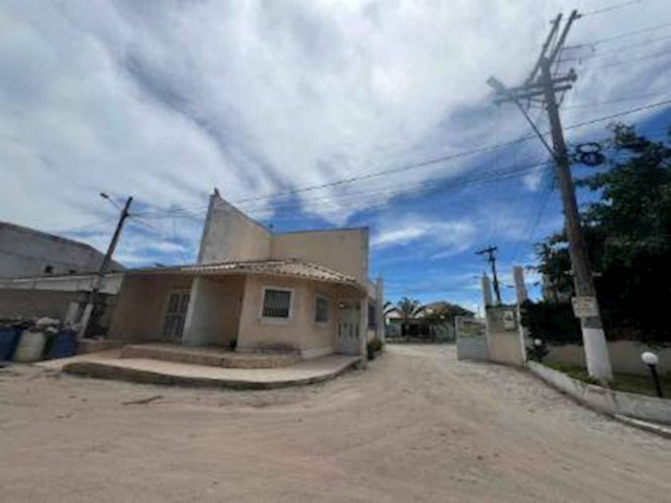 Foto 3 de 8: Casa em leilão em Itaboraí - RJ, bairro Vila Gabriela — Casa na Vila Gabriela - Itaboraí/RJ