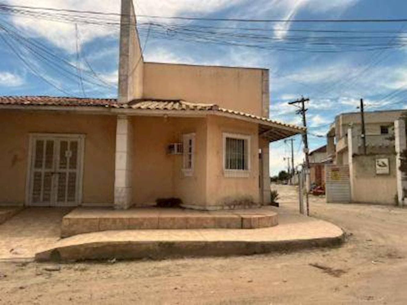 Foto 4 de 8: Casa em leilão em Itaboraí - RJ, bairro Vila Gabriela — Casa na Vila Gabriela - Itaboraí/RJ