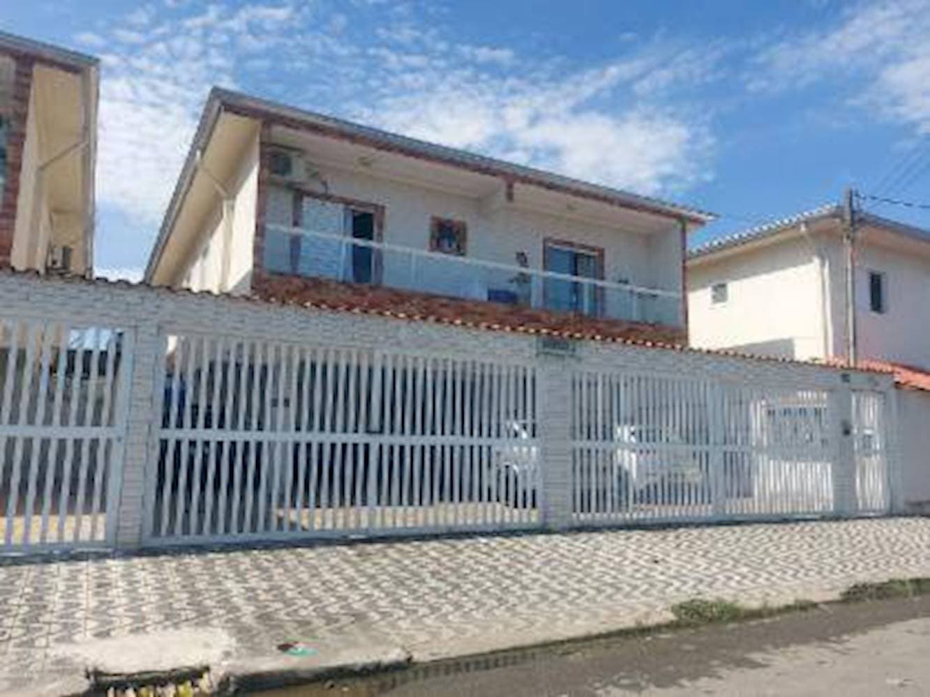 Foto 1 de 5: Casa em leilão em Praia Grande - SP, bairro Vila Sônia — Casa de condomínio na Vila Sônia - Praia Grande/SP