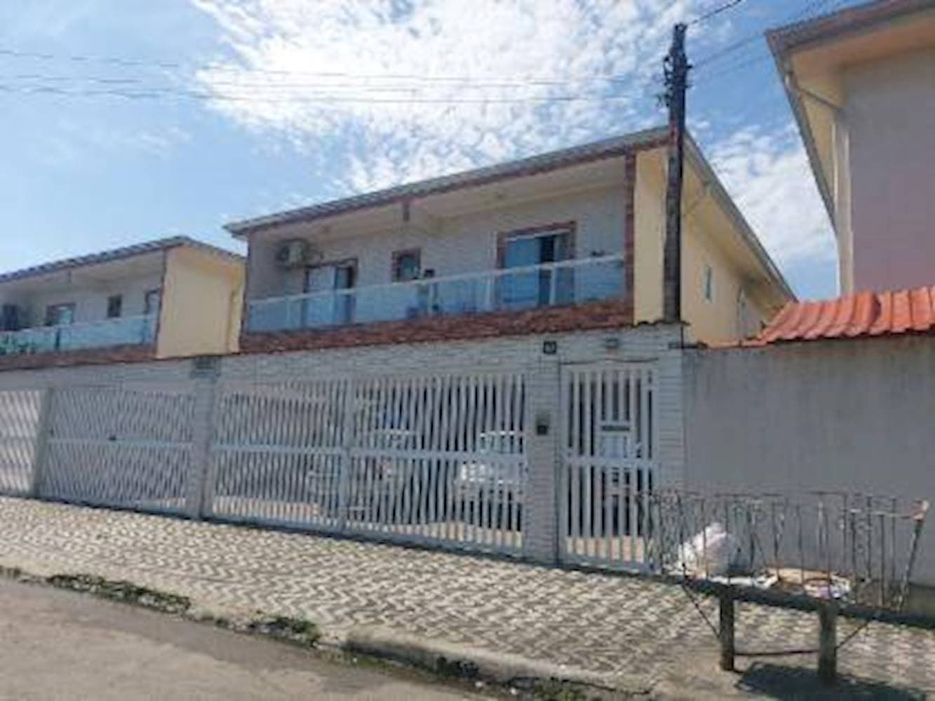 Foto 3 de 5: Casa em leilão em Praia Grande - SP, bairro Vila Sônia — Casa de condomínio na Vila Sônia - Praia Grande/SP