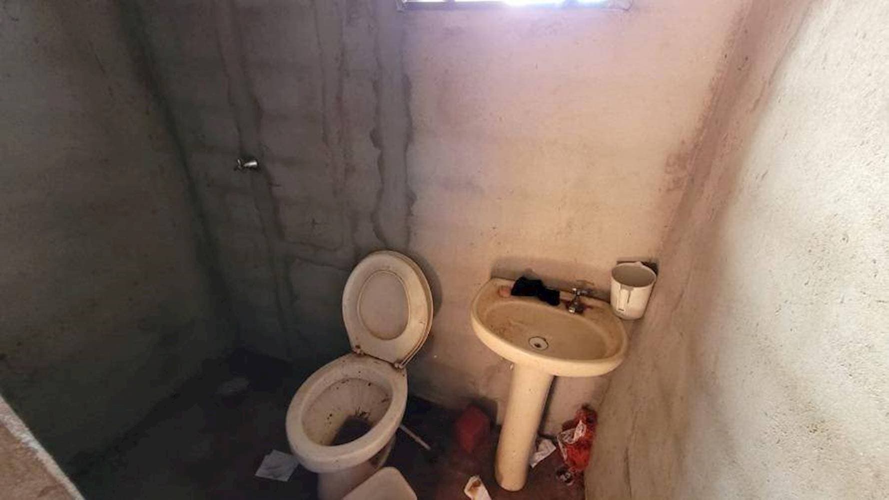 Foto 10 de 15: Casa em leilão em Goiânia - GO — Casa em Condomínio no Residencial Luana Park - Goiânia/GO