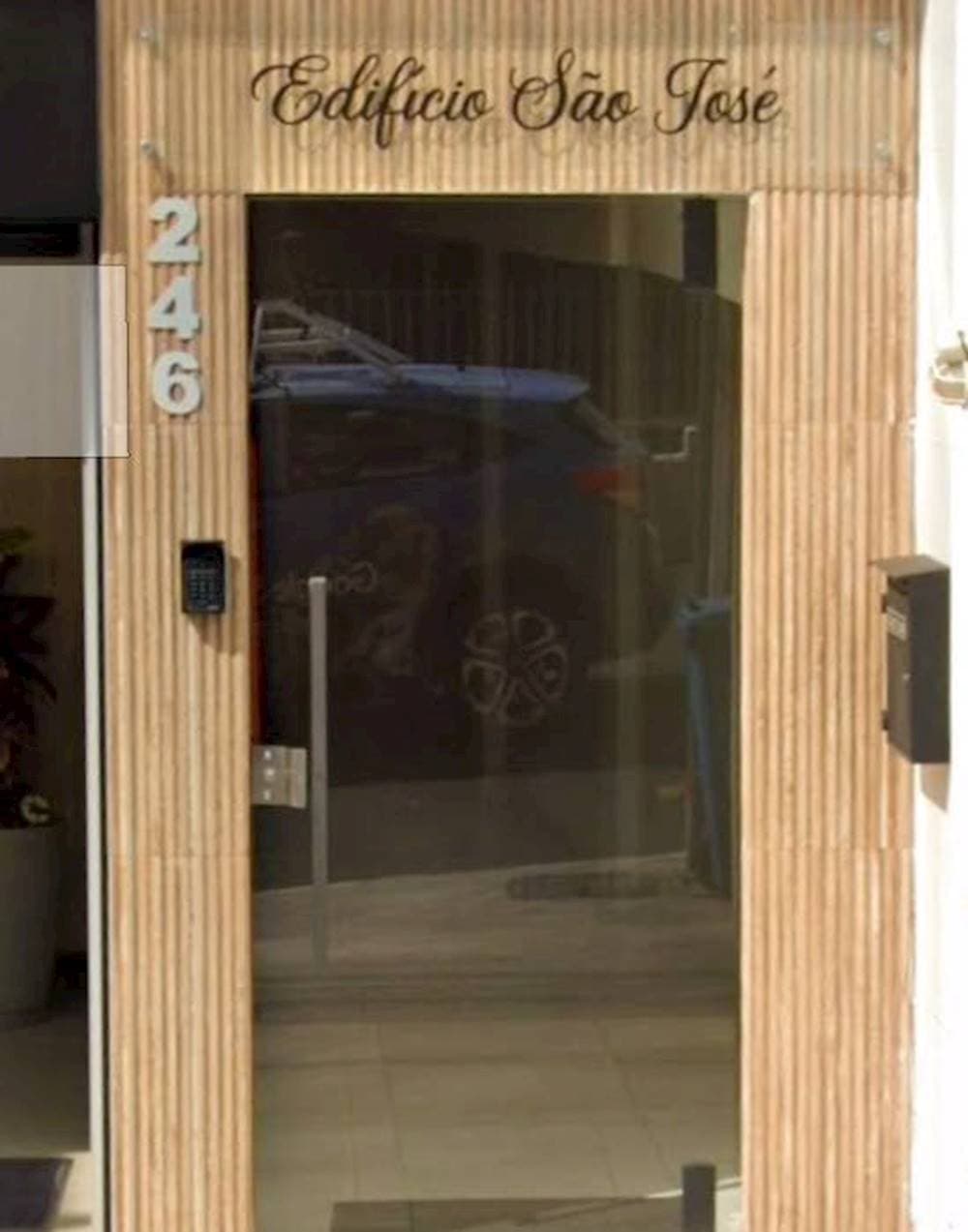 Foto 2 de 12: Apartamento em leilão em Barbacena - MG, bairro São José — Apartamento em São José - Barbacena/MG