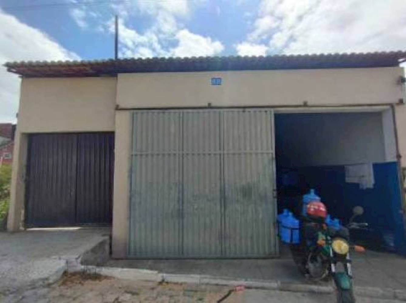 Foto 1 de 4: Casa em leilão em Acari - RN, bairro Dinarte Mariz — Casa em Dinarte Maris - Acari/RN