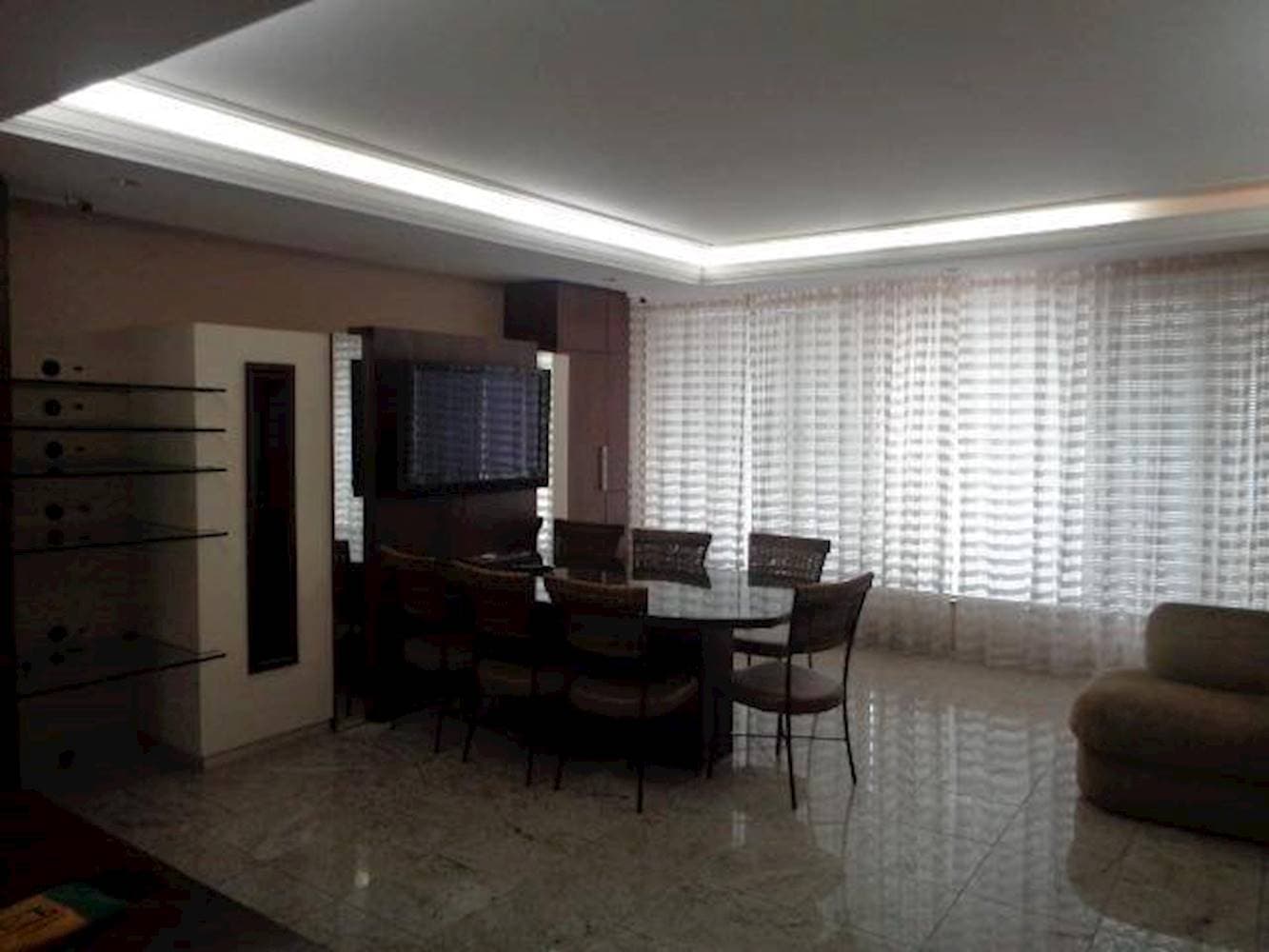 Foto 2 de 16: Casa em leilão em Ponta Grossa - PR, bairro Jardim Carvalho — Casa no Jardim Carvalho em Ponta Grossa/PR
