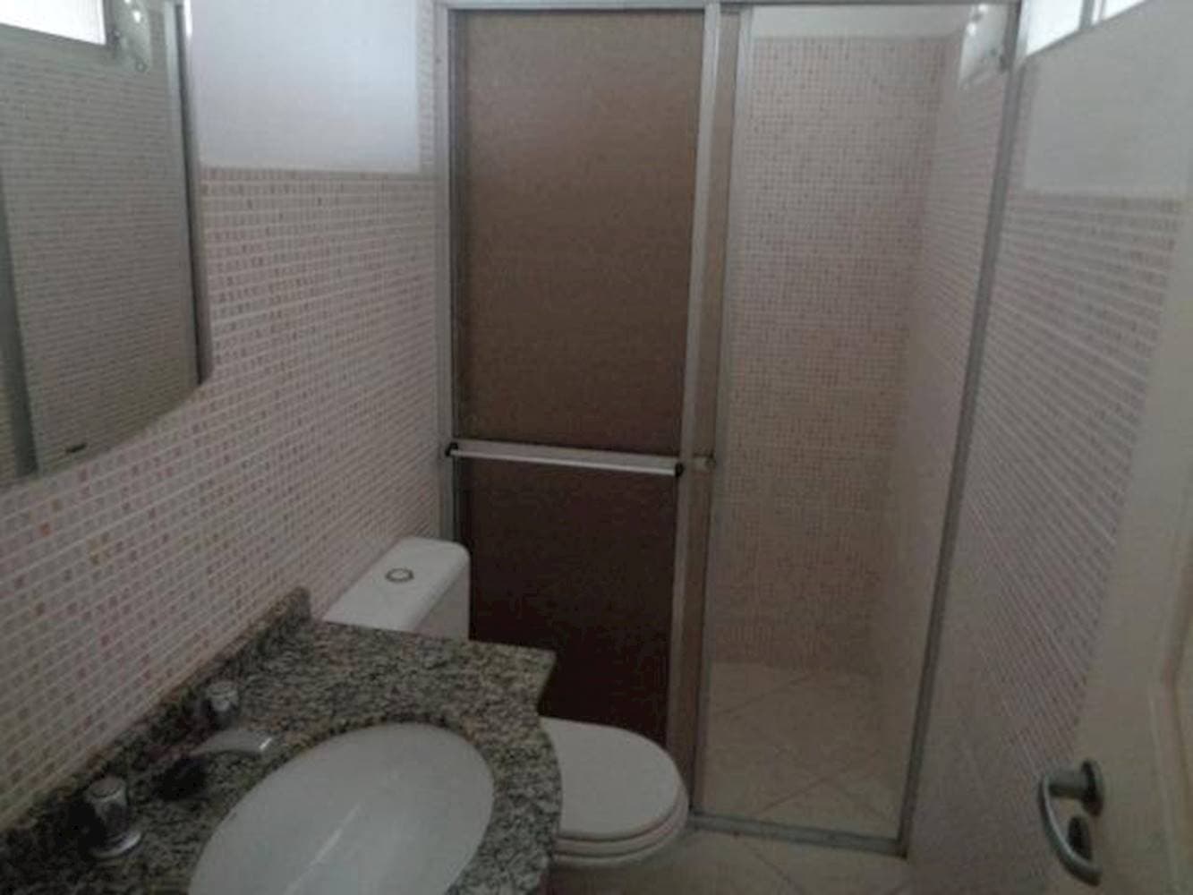 Foto 9 de 16: Casa em leilão em Ponta Grossa - PR, bairro Jardim Carvalho — Casa no Jardim Carvalho em Ponta Grossa/PR