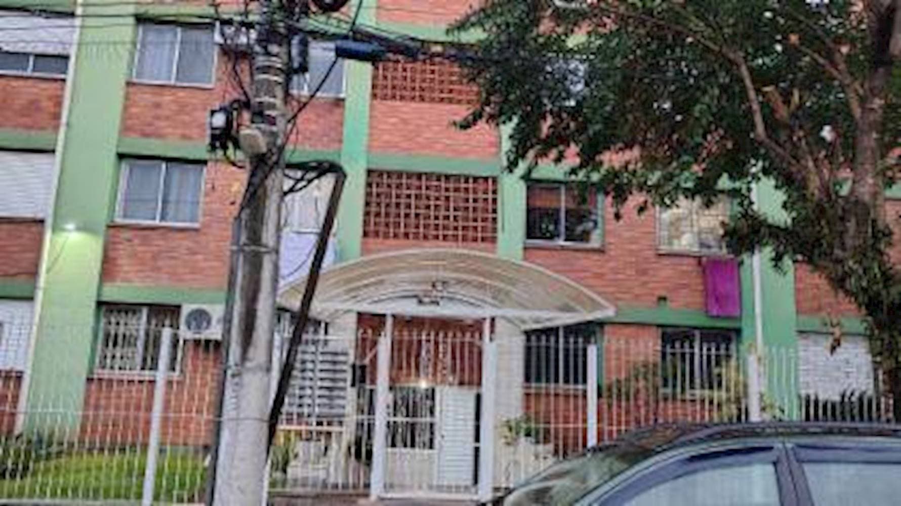 Foto 1 de 6: Apartamento em leilão em Porto Alegre - RS, bairro Parque Santa Fé — Apartamento no Edificio Platano I - Parque Santa Fé - Porto Alegre/RS