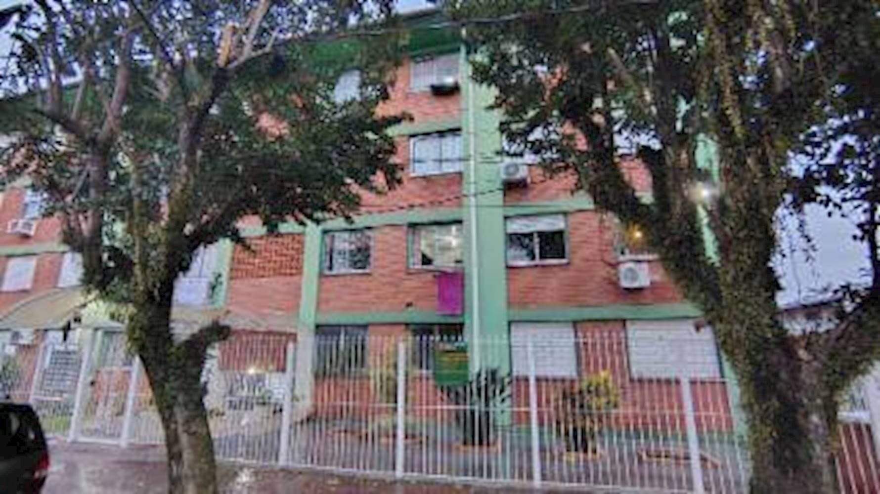 Foto 3 de 6: Apartamento em leilão em Porto Alegre - RS, bairro Parque Santa Fé — Apartamento no Edificio Platano I - Parque Santa Fé - Porto Alegre/RS