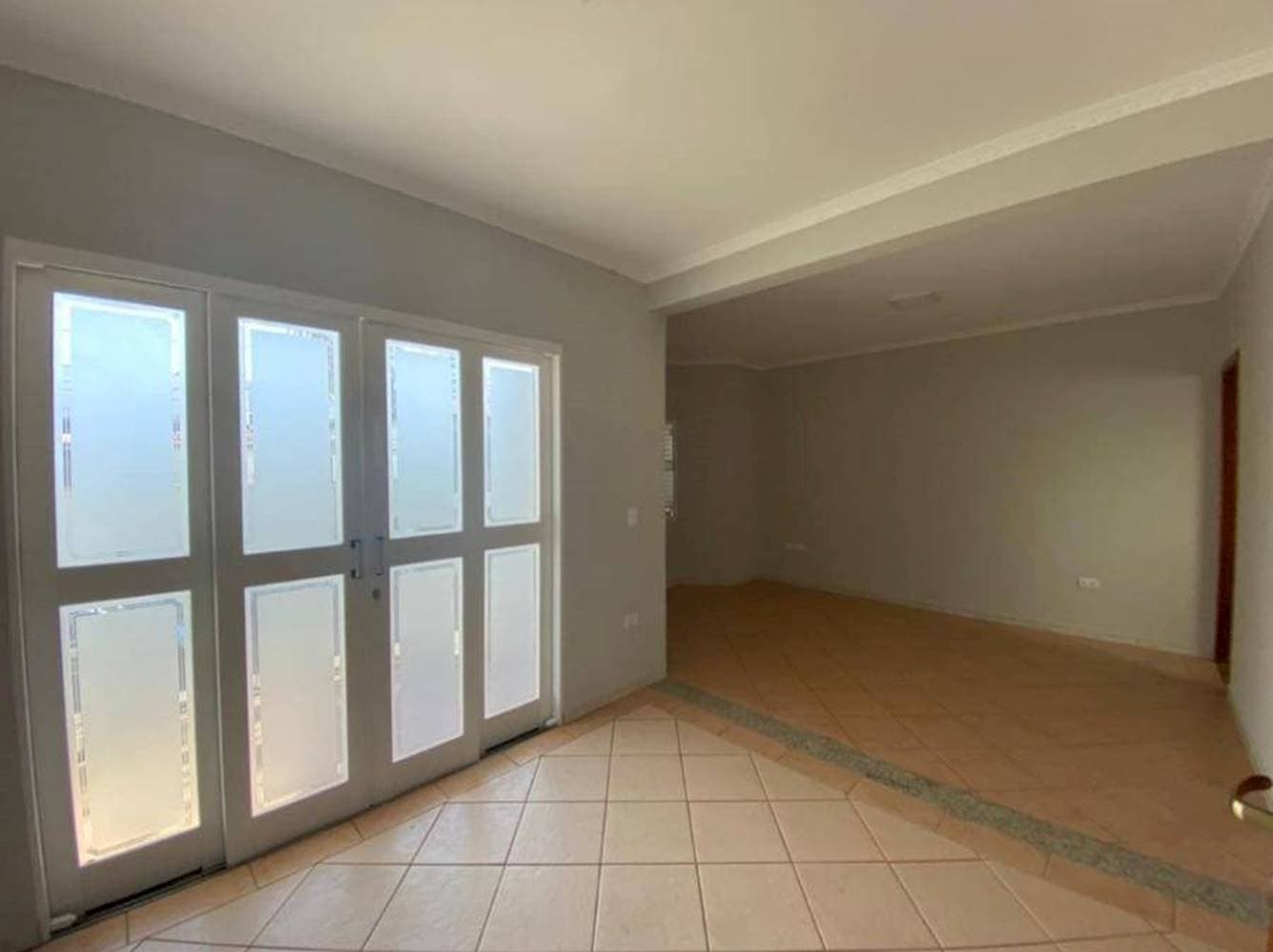 Foto 10 de 15: Casa em leilão em Rio Claro - SP, bairro Jardim Mirassol — Casa no Jardim Mirassol - Rio Claro/SP