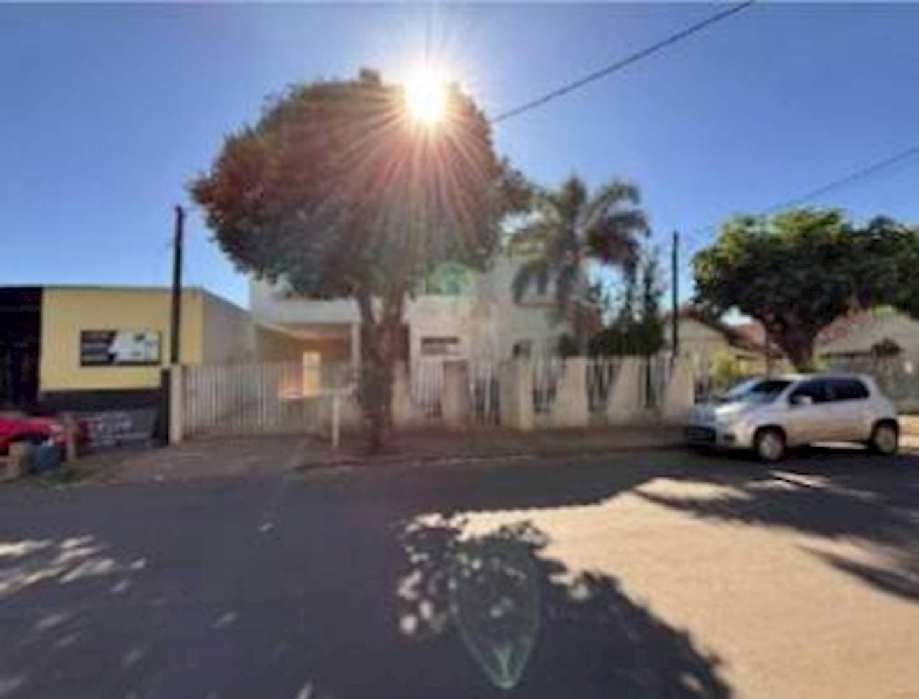 Foto 2 de 3: Casa em leilão em Floraí - PR, bairro Chácara Damiao — Casa na Chácara Damiao - Floraí/PR