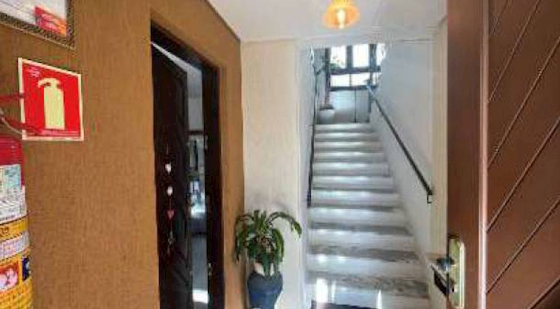 Foto 6 de 14: Apartamento em leilão em Porto Alegre - RS, bairro Menino Deus — Apartamento em Menino Deus - Porto Alegre/RS