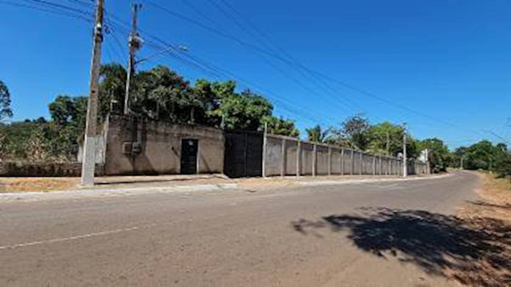 Foto 2 de 12: Apartamento em leilão em Cidelândia - MA, bairro Centro — Apartamento no Centro - Cidelândia/MA