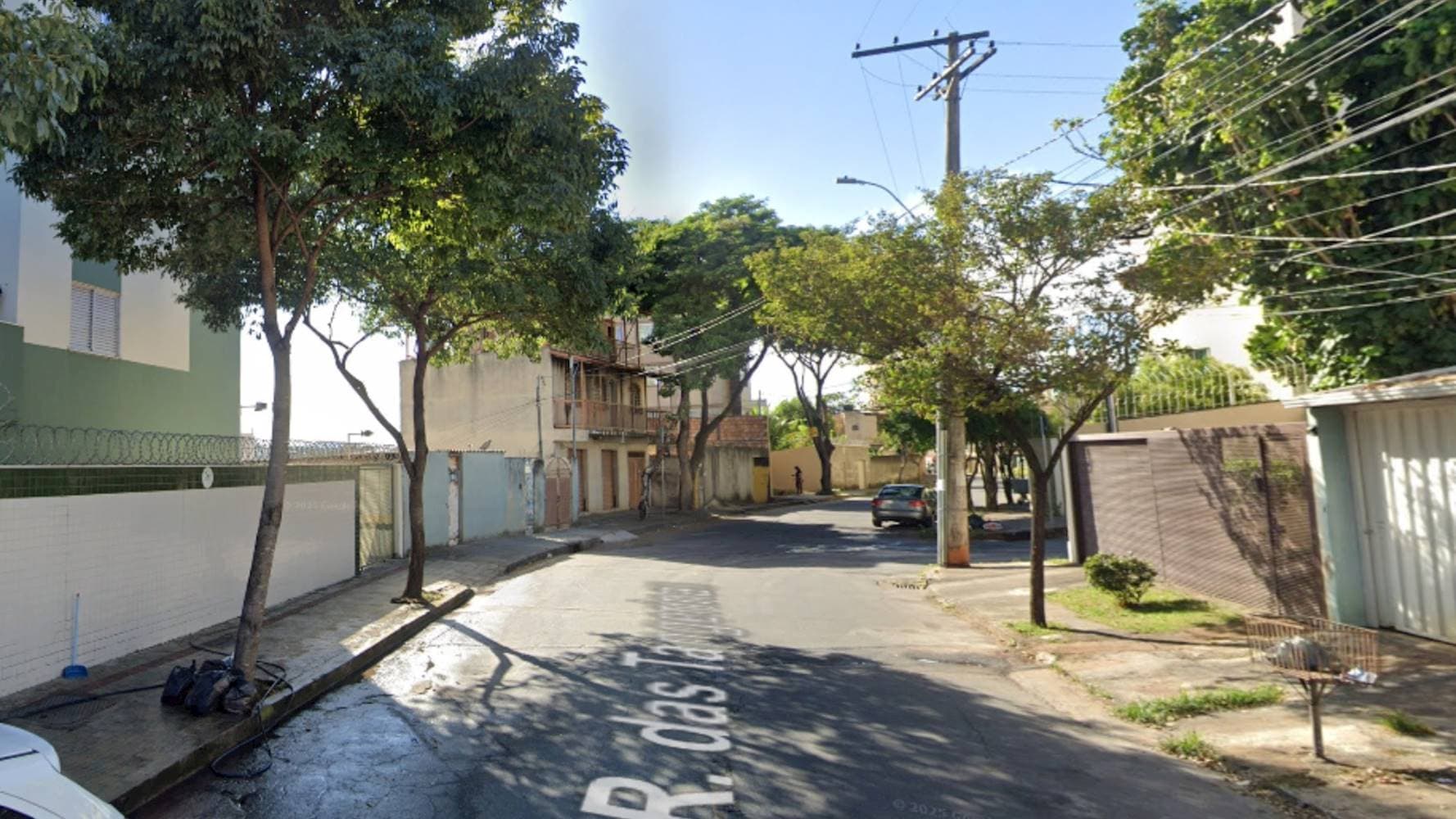 Foto 5 de 5: Apartamento em leilão em Belo Horizonte - MG, bairro Laranjeiras — Apartamento no " Edifício Manuela"  - Laranjeiras  - Belo Horizonte/MG