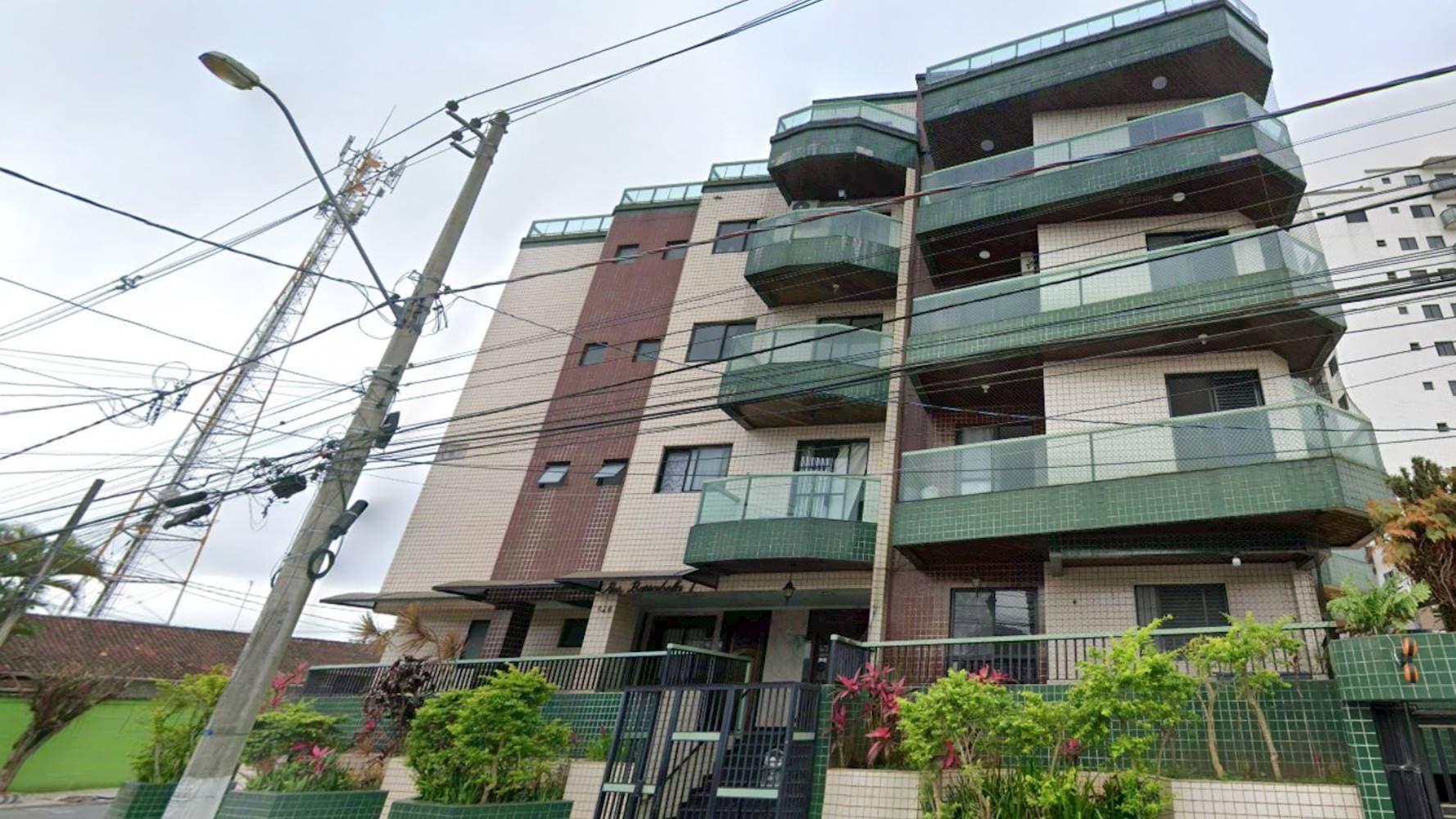 Foto 6 de 6: Apartamento em leilão em Praia Grande - SP, bairro Vila Tupi — Apartamento no "Condomínio Residencial Barrabella"  - Vila Tupi - Praia Grande/SP