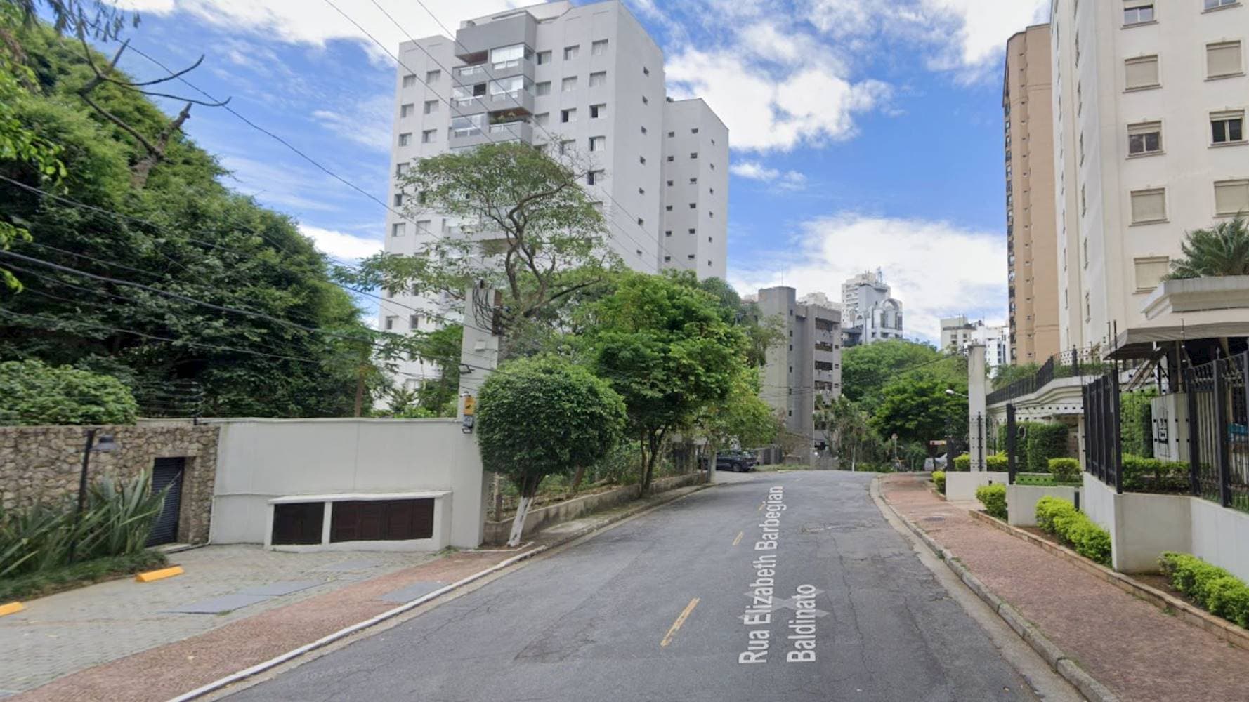 Foto 3 de 5: Apartamento em leilão em São Paulo - SP, bairro Vila Sônia — Apartamento no "Condomínio Edifício Queen Elizabeth" - Vila Sônia - São Paulo/SP
