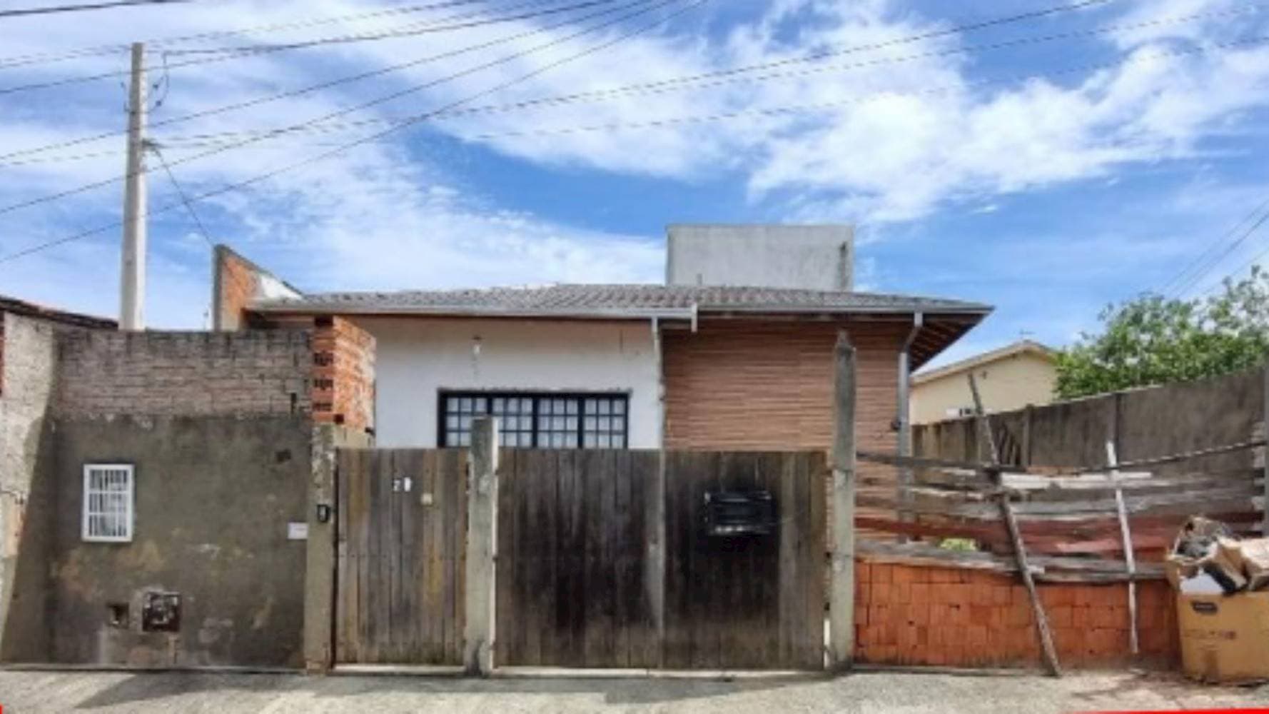 Foto 1 de 3: Casa em leilão em Nova Odessa - SP, bairro Jardim Éden — Casa no Jardim Éden - Nova Odessa/SP