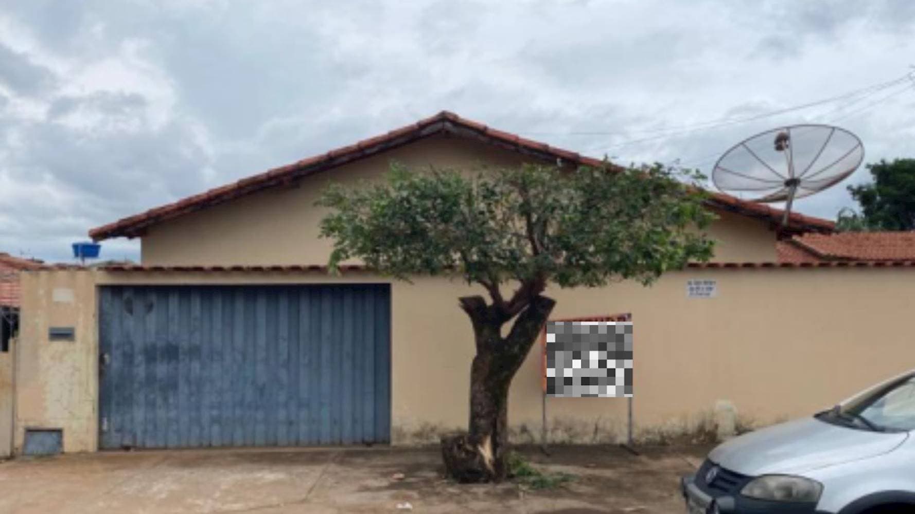 Foto 1 de 5: Casa em leilão em Iporá - GO, bairro Centro — Casa no Centro - Iporá/GO