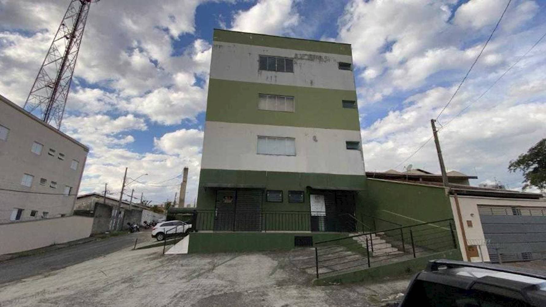 Foto 3 de 3: Comercial em leilão em Taubaté - SP, bairro Lavadouro De Areia — Sala comercial em Lavadouro de Areia - Taubaté/SP