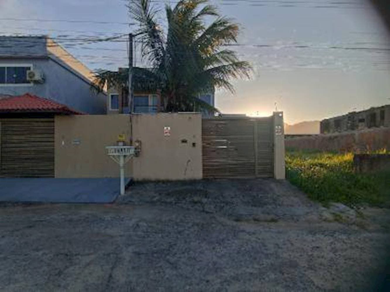 Foto 3 de 16: Casa em leilão em Rio Das Ostras - RJ, bairro Maria Turri — Casa em Maria Turri - Rio Das Ostras/RJ