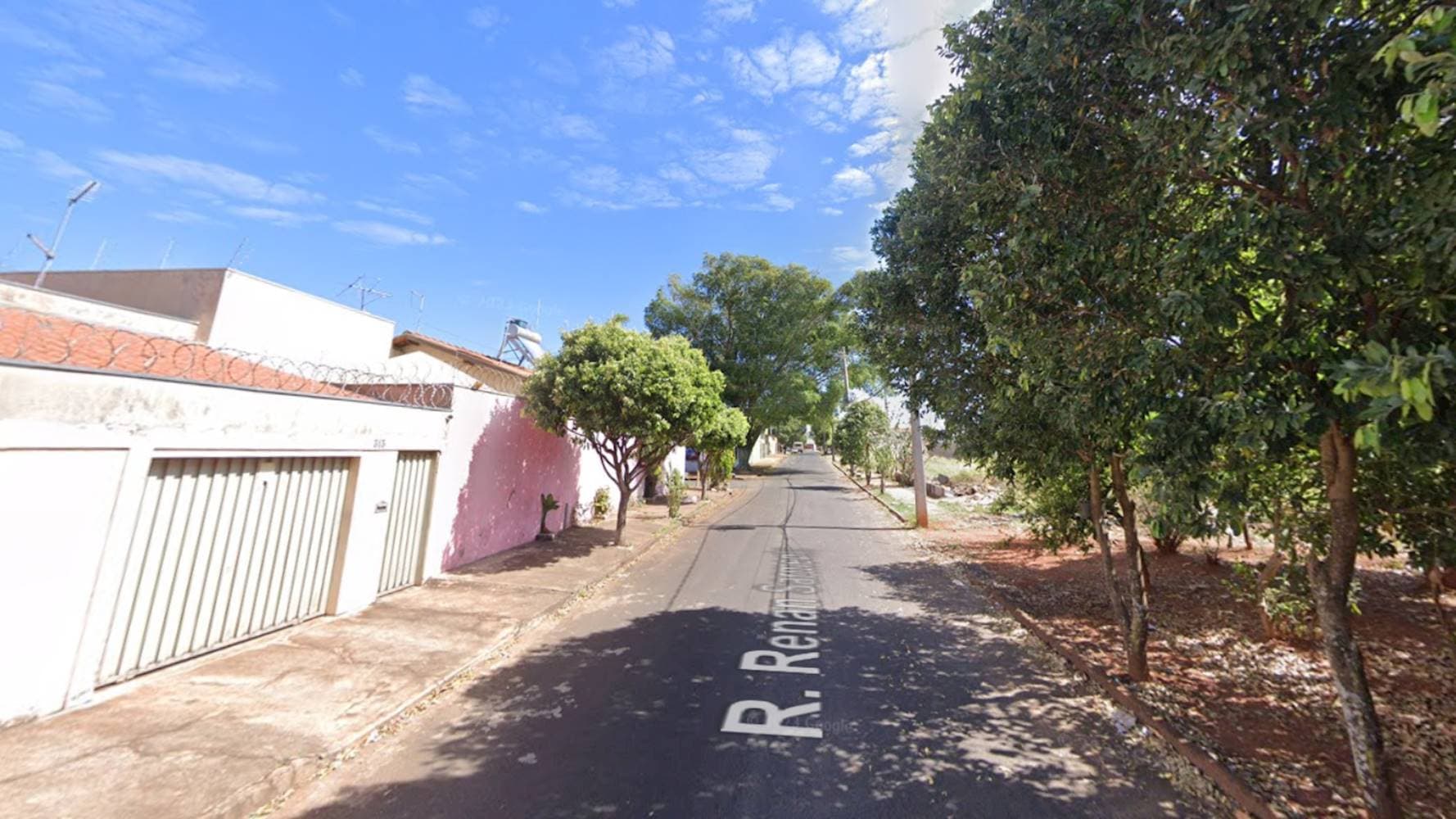 Foto 5 de 5: Casa em leilão em Uberaba - MG, bairro Pacaembu — Casa no Bairro Pacaembu - Uberaba/MG