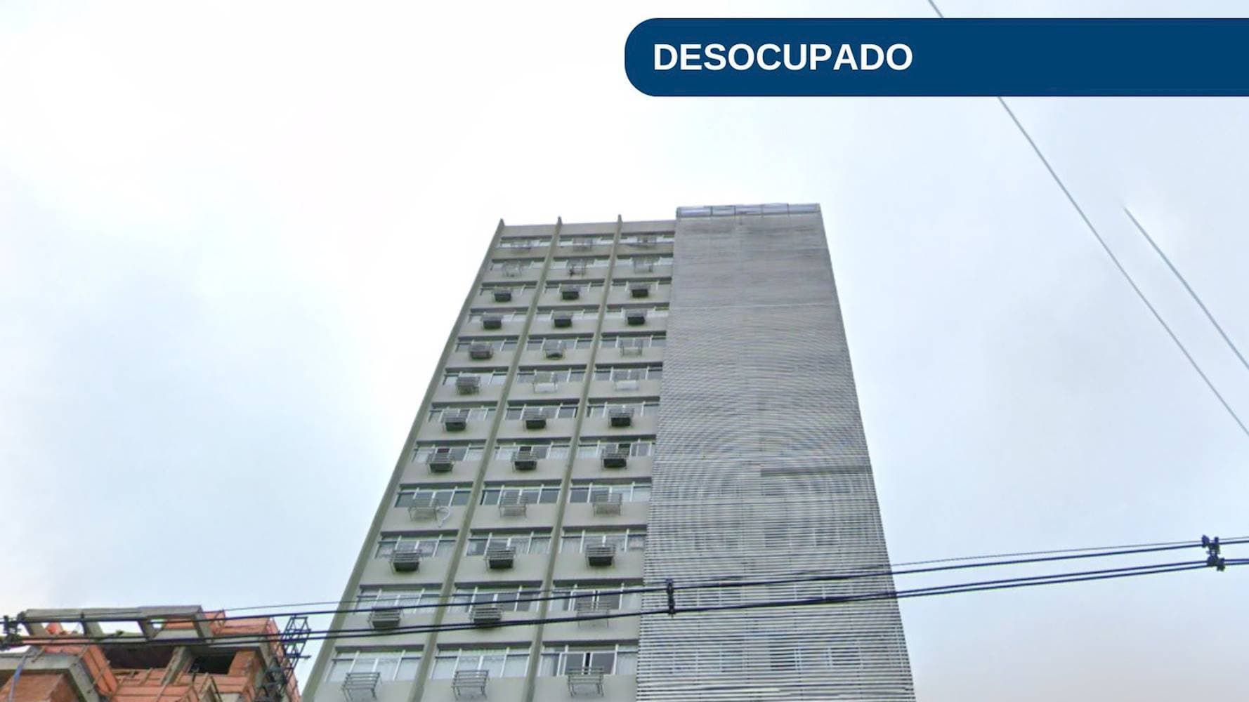 Foto 1 de 13: Apartamento em leilão em Curitiba - PR, bairro Água Verde — Apartamento no "Edifício Janaína" - Água Verde - Curitiba/PR