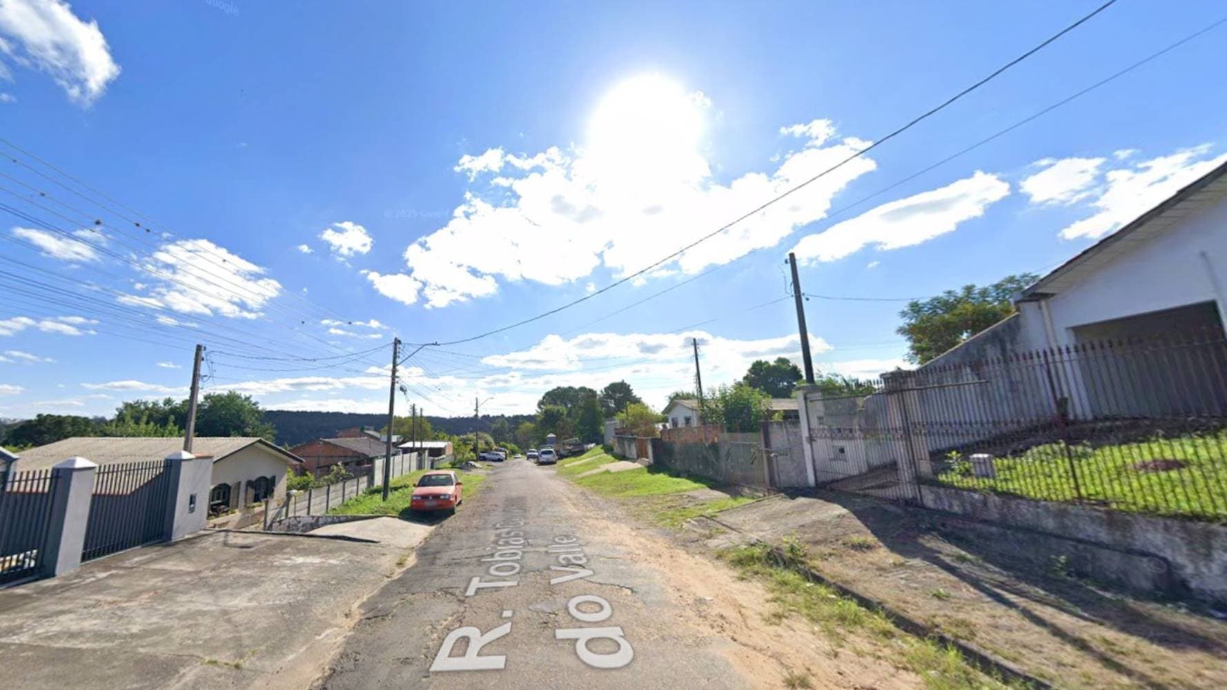 Foto 5 de 6: Casa em leilão em Ponta Grossa - PR, bairro Colônia Dona Luiza — Casa em Colônia Dona Luiza - Ponta Grossa/PR