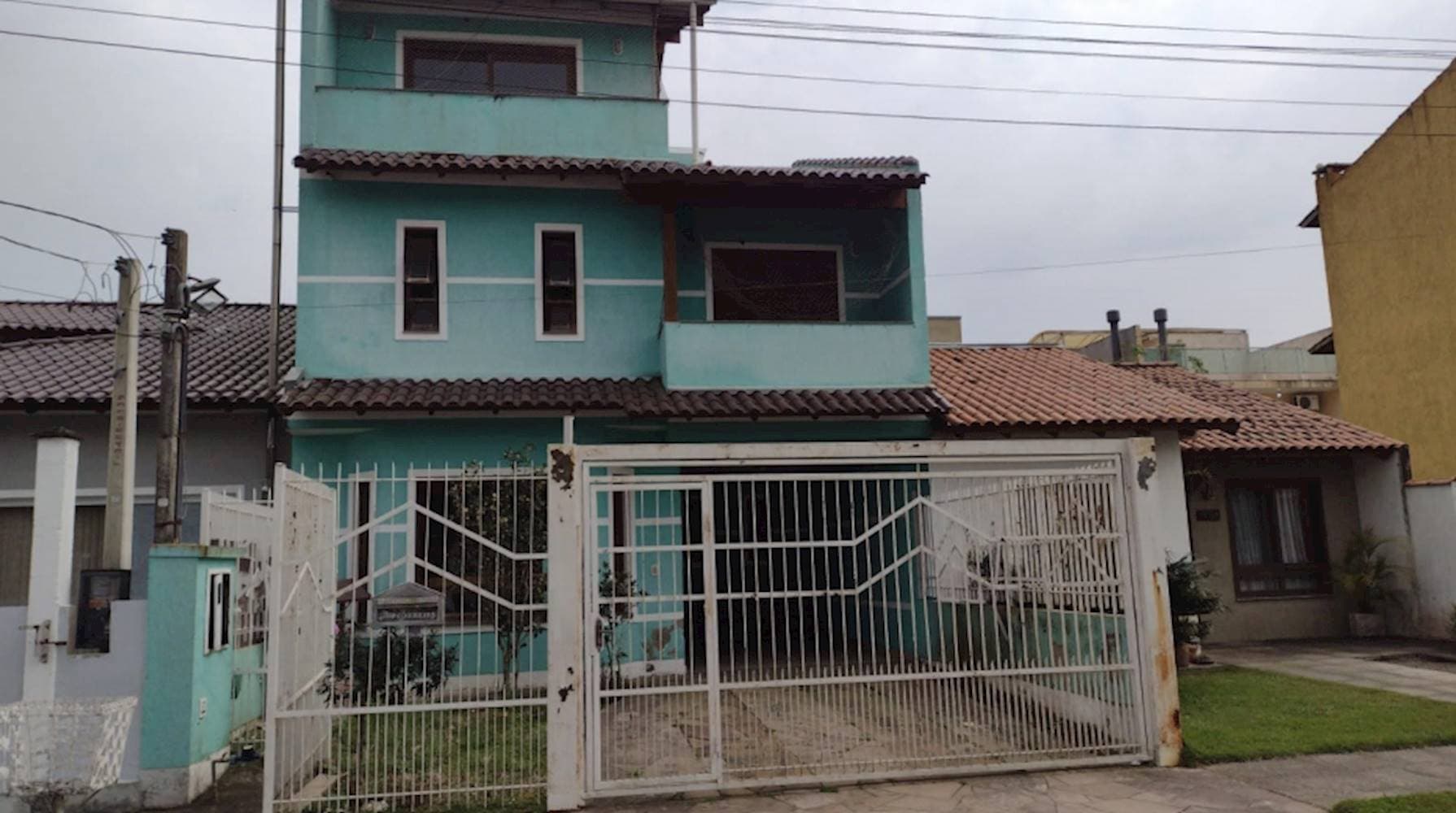 Casa em leilão em Porto Alegre - RS, bairro Hípica — Casa em Hípica - Porto Alegre/RS