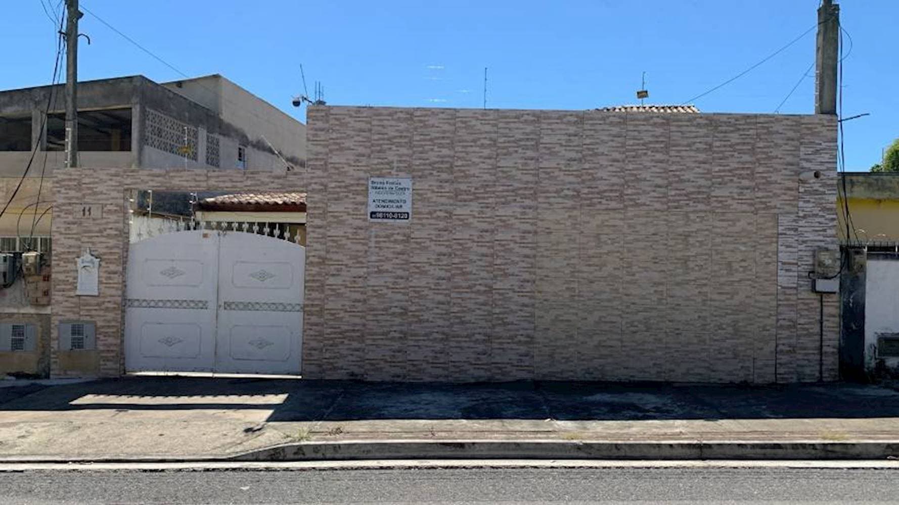 Foto 1 de 9: Casa em leilão em Campos Dos Goytacazes - RJ, bairro Parque Guarus — Casa no Parque Guarus - Campos Dos Goytacazes/RJ
