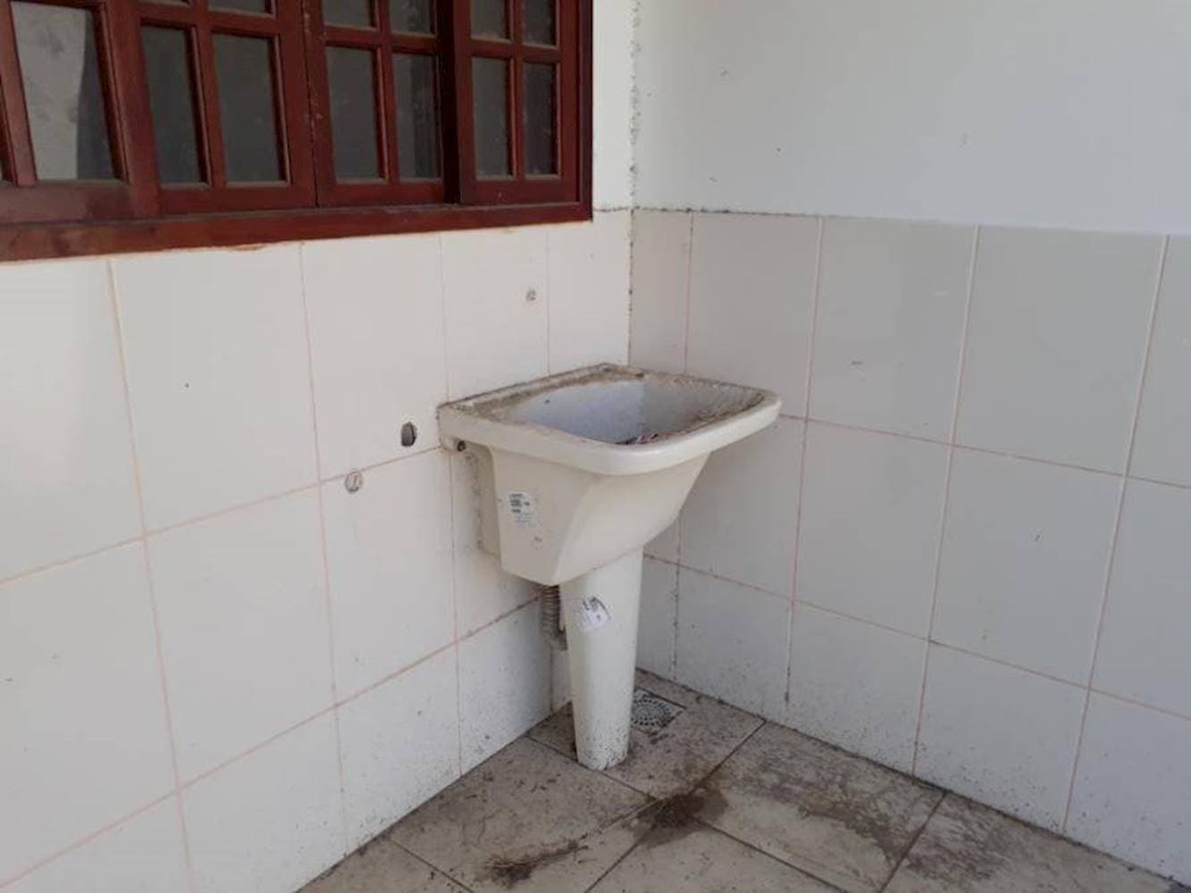 Foto 9 de 11: Casa em leilão em Queimados - RJ, bairro Centro — Casa no Centro - Queimados/RJ