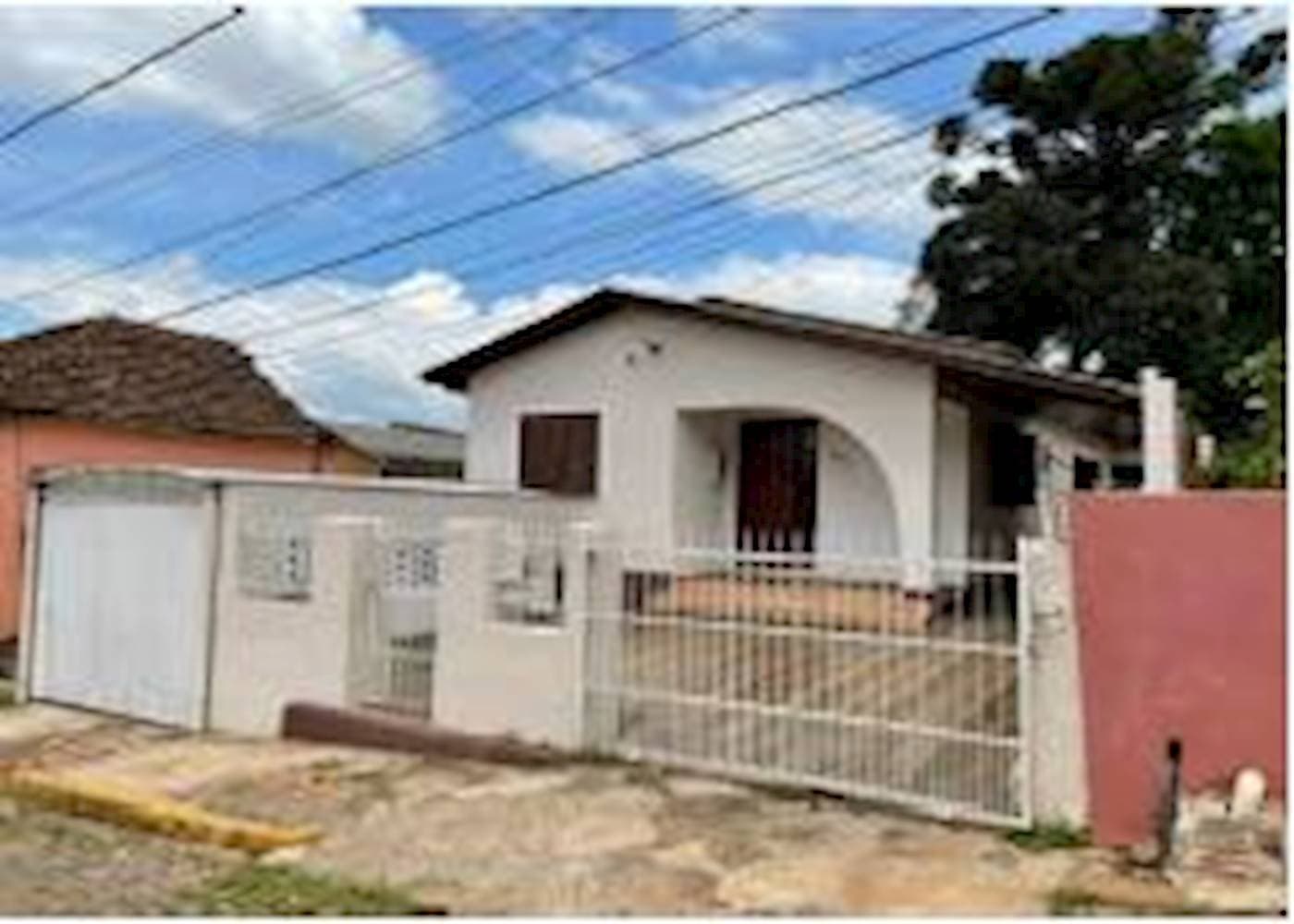 Foto 1 de 32: Casa em leilão em Cachoeira Do Sul - RS, bairro Carvalho — Casa em Carvalho - Cachoeira Do Sul/RS