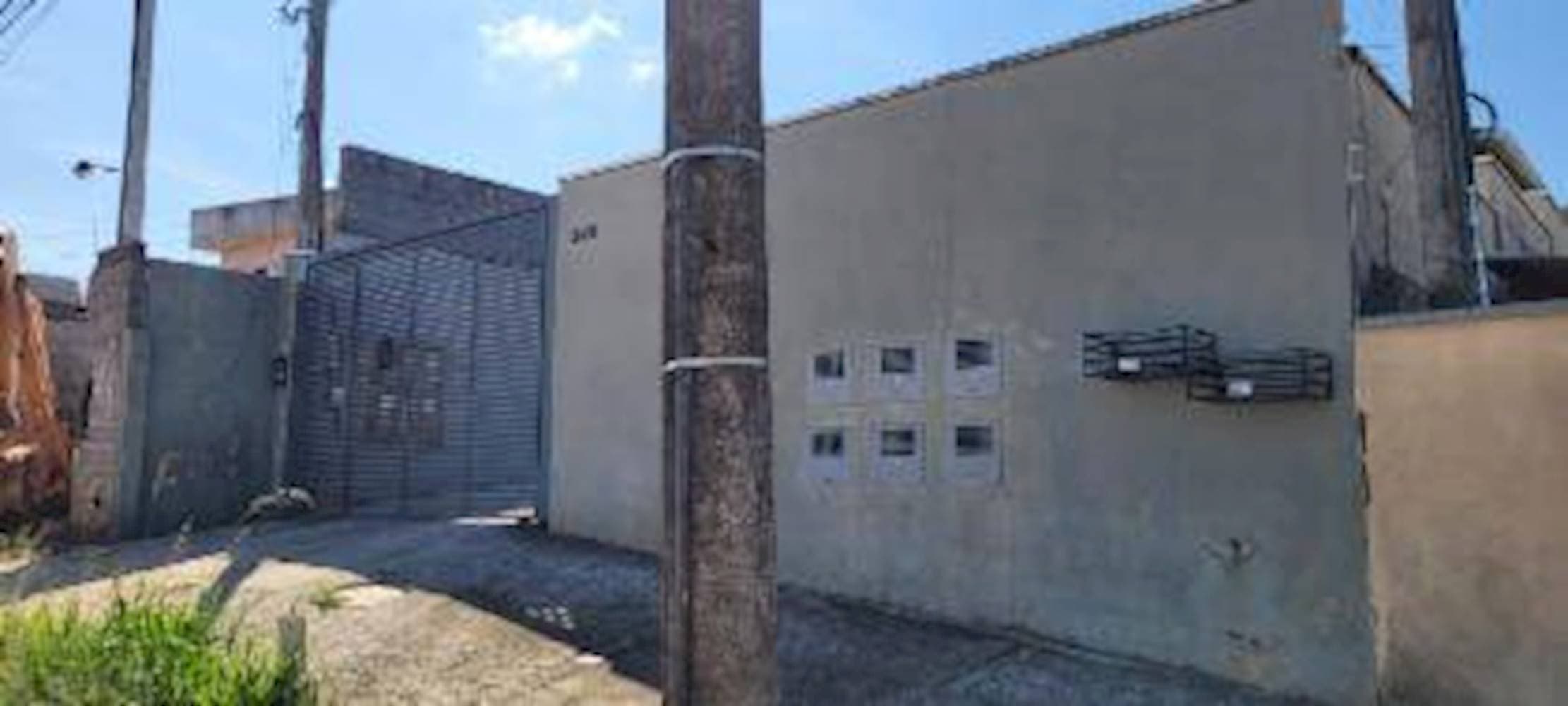 Foto 4 de 7: Casa em leilão em Mogi Das Cruzes - SP, bairro Botujuru — Casa no  Condomínio Residencial Villagio Florença - Botujuru - Mogi das Cruzes/SP