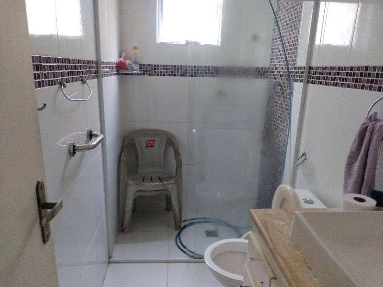 Foto 5 de 10: Casa em leilão em São Vicente - SP, bairro Vila Valença — Casa na Vila Valença em São Vicente/SP