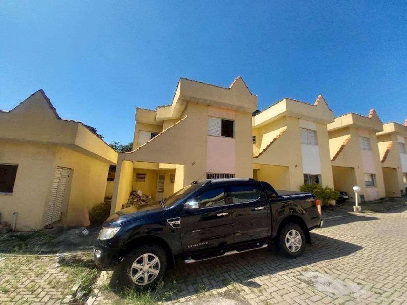 Foto 3 de 11: Casa em leilão em Suzano - SP, bairro Jardim Europa — Casa no Condomínio Residencial Oliveira I - Jardim Europa - Suzano/SP