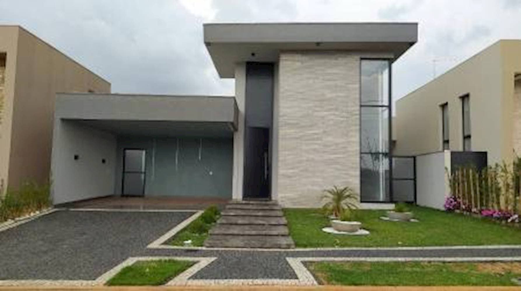 Foto 2 de 15: Casa em leilão em Anápolis - GO, bairro Terras Alpha Anápolis — Casa em Condomínio no Terras Alpha Anápolis - Anápolis/GO