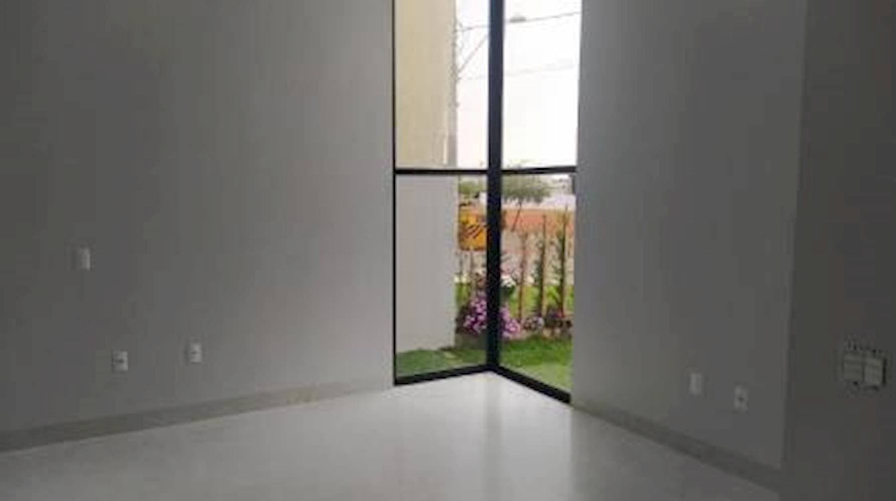 Foto 4 de 15: Casa em leilão em Anápolis - GO, bairro Terras Alpha Anápolis — Casa em Condomínio no Terras Alpha Anápolis - Anápolis/GO