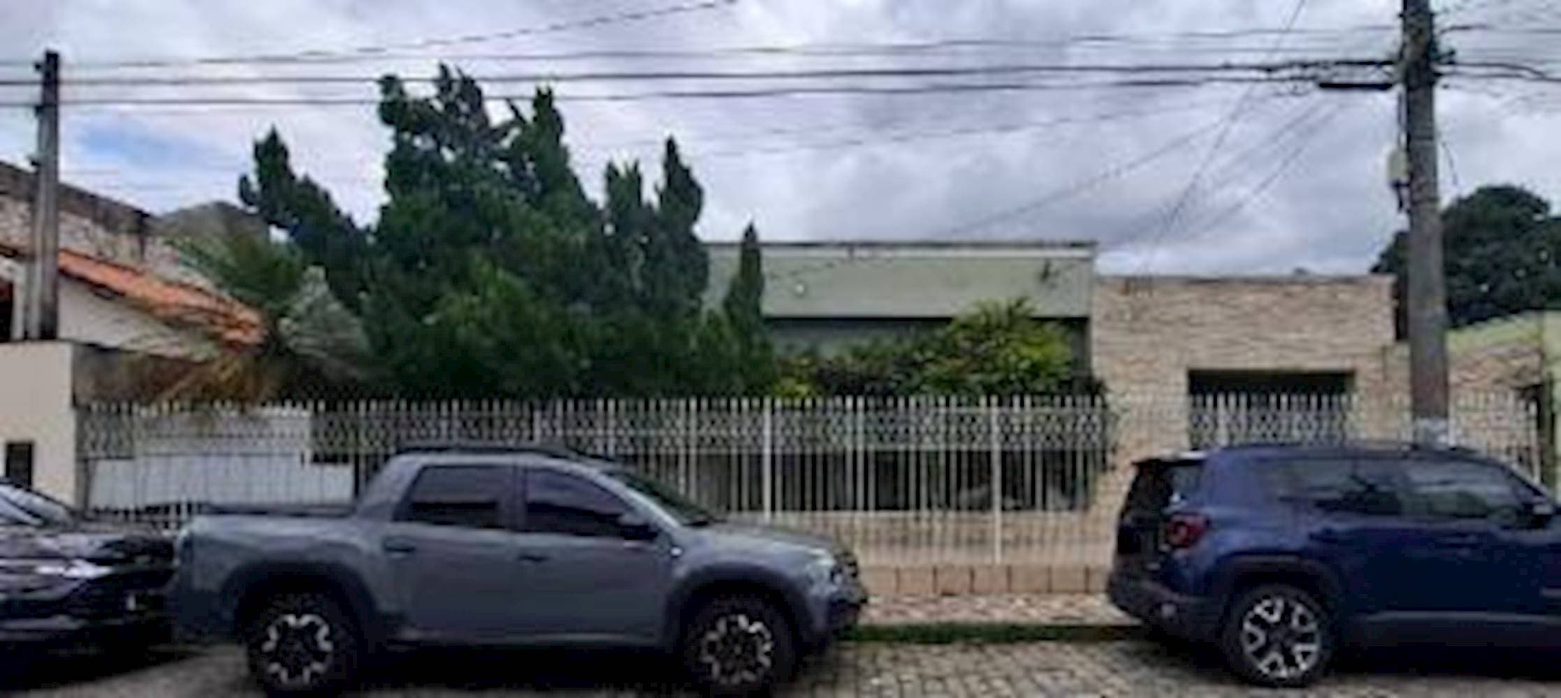 Foto 1 de 4: Casa em leilão em Lorena - SP, bairro Centro — Casa no Centro - Lorena/SP