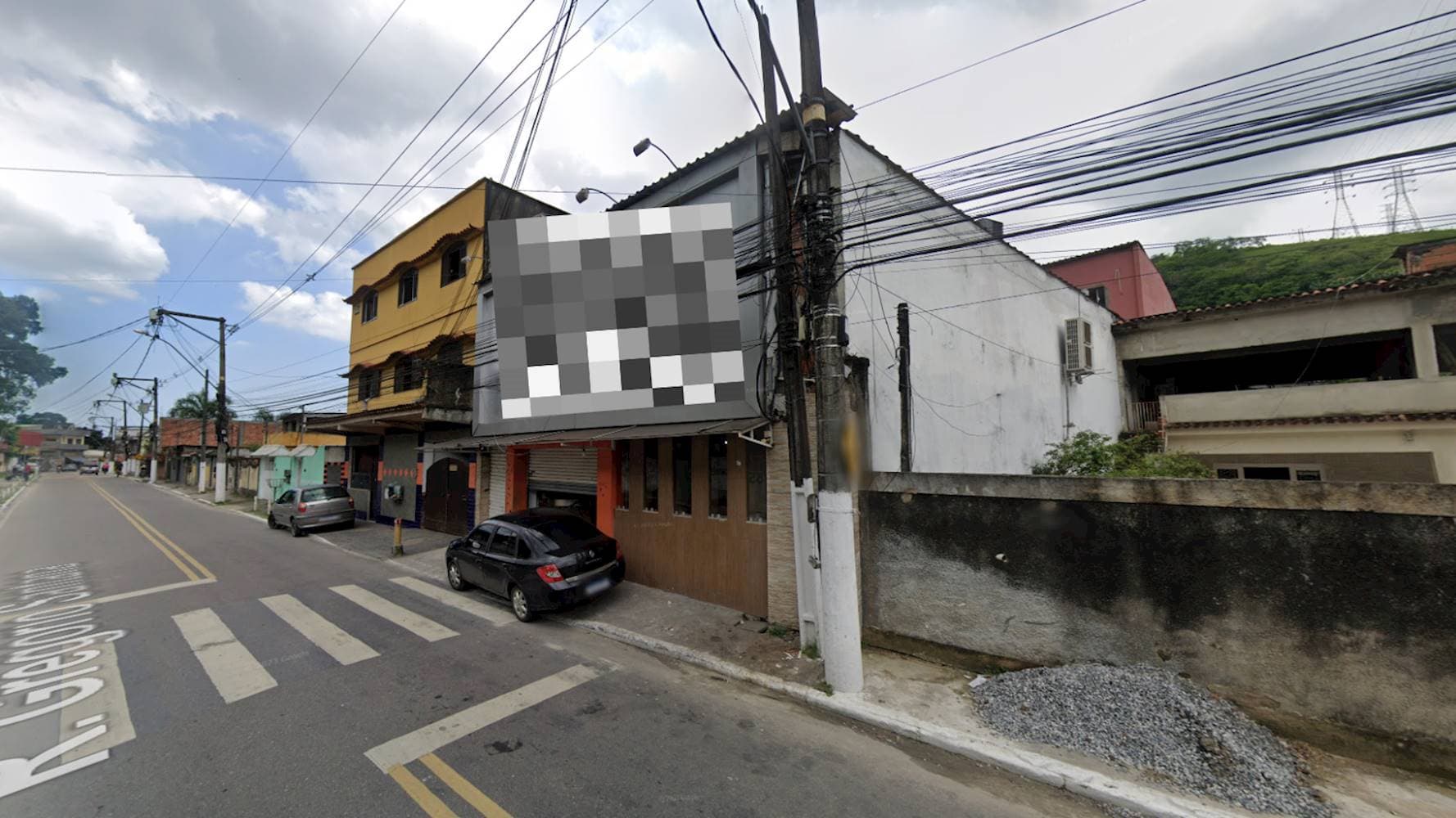 Foto 2 de 3: Comercial em leilão em Magé - RJ, bairro Piabeta — Imóvel Comercial em Piabeta - Magé/RJ