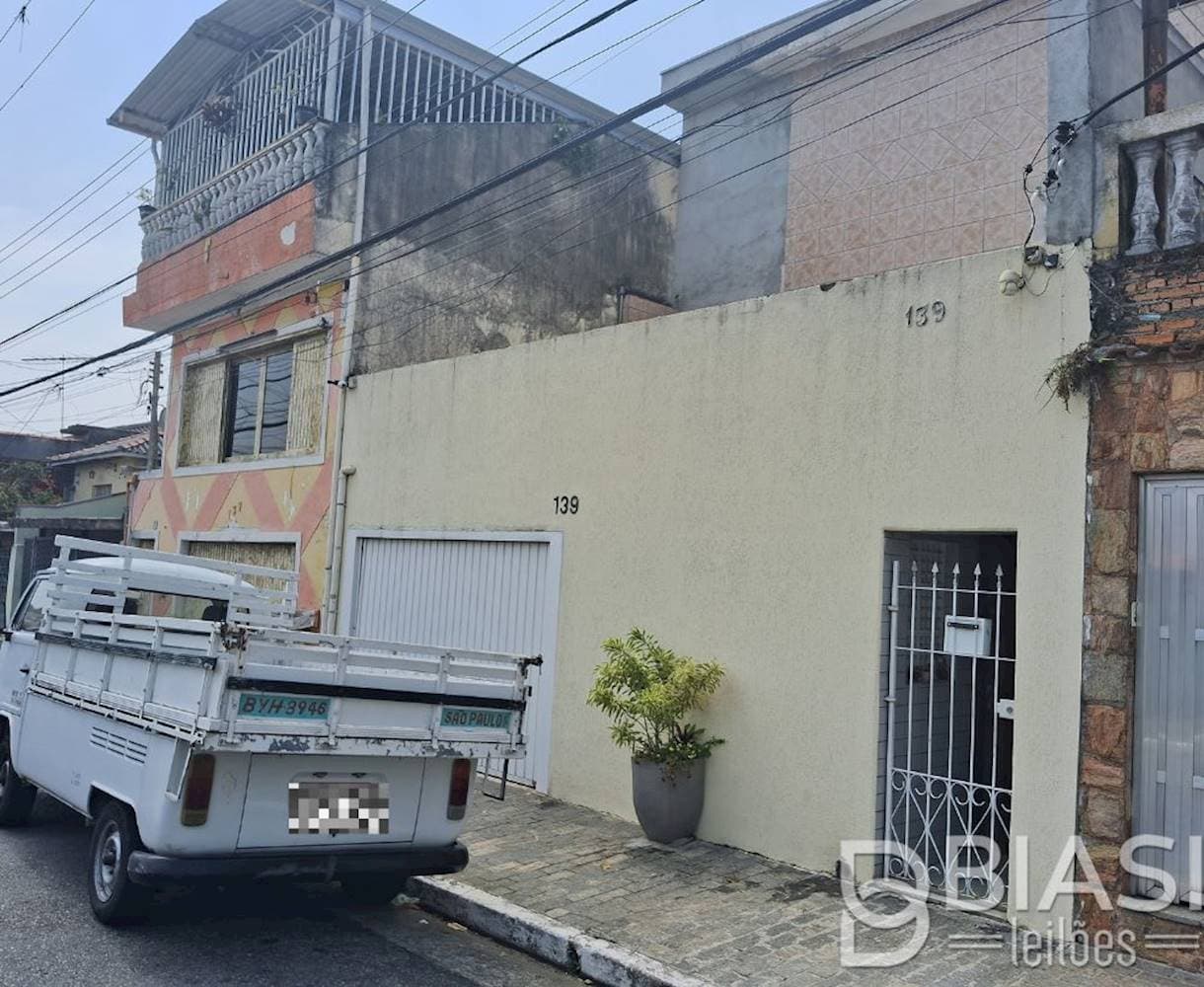 Foto 1 de 6: Casa em leilão em São Paulo - SP, bairro Vila Costa Melo — Casa na Vila Costa Melo em São Paulo/SP