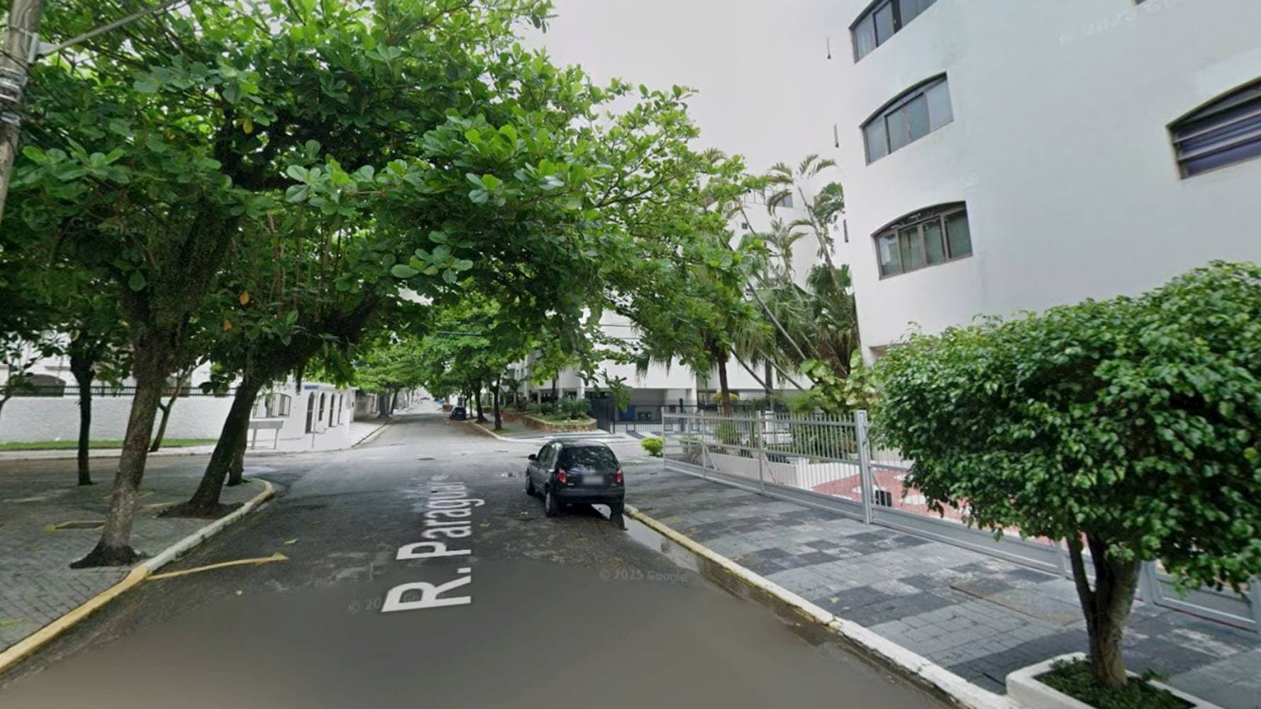 Foto 4 de 4: Apartamento em leilão em Guarujá - SP, bairro Jardim Santa Izabel — Apartamento no "Edifício Costa Marfim" - - Guarujá/SP