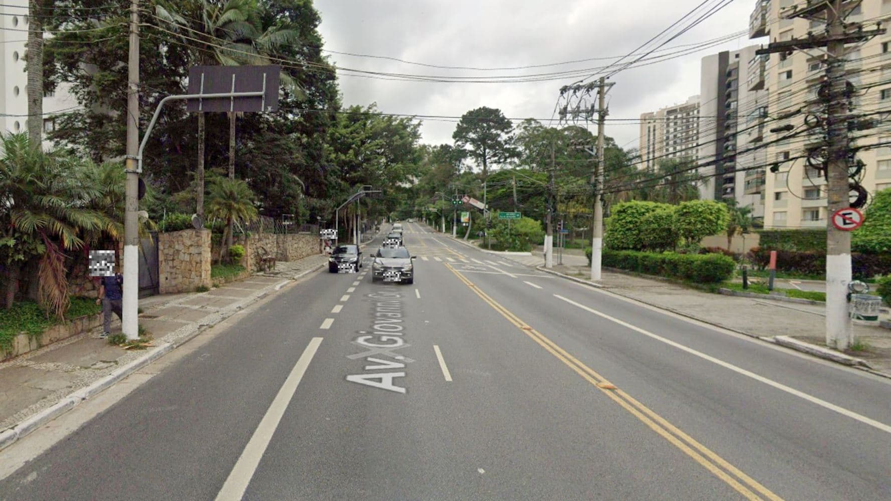 Foto 6 de 6: Apartamento em leilão em São Paulo - SP, bairro Vila Andrade — Apartamento no "Condomínio Edifício Plaza Morumbi" - Vila Andrade - São Paulo/SP