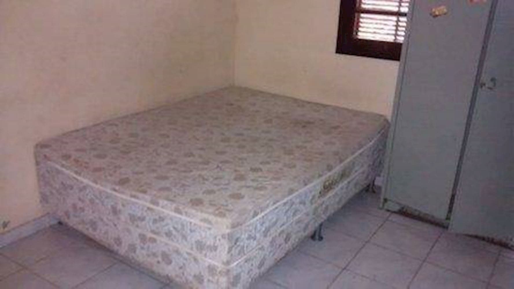 Foto 10 de 11: Casa em leilão em São Gonçalo - RJ, bairro Santa Isabel — Casa de condomínio em Santa Isabel - São Gonçalo/RJ