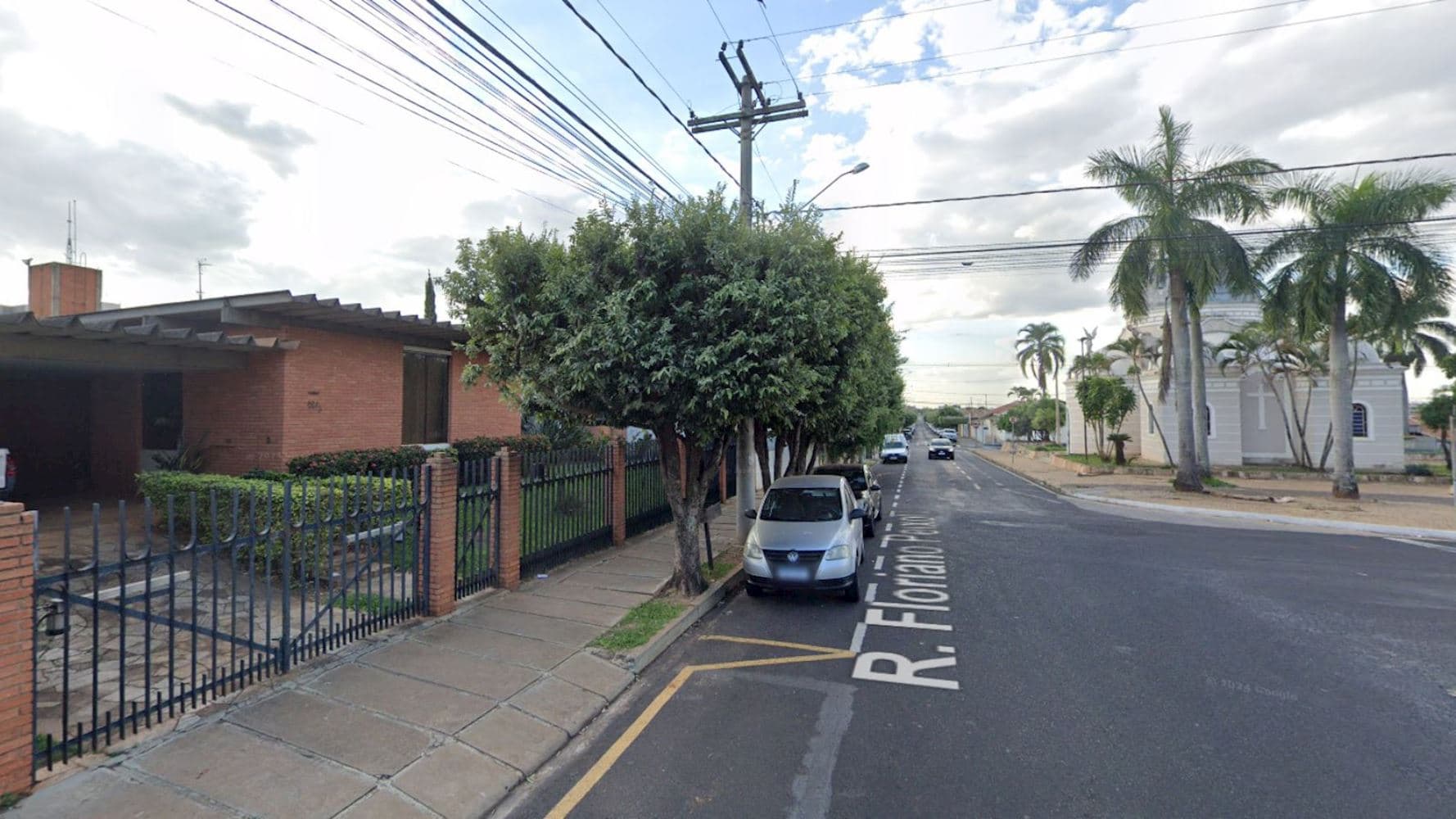 Foto 3 de 5: Casa em leilão em Mirassol - SP, bairro Centro — Casa no Centro - Mirassol/SP