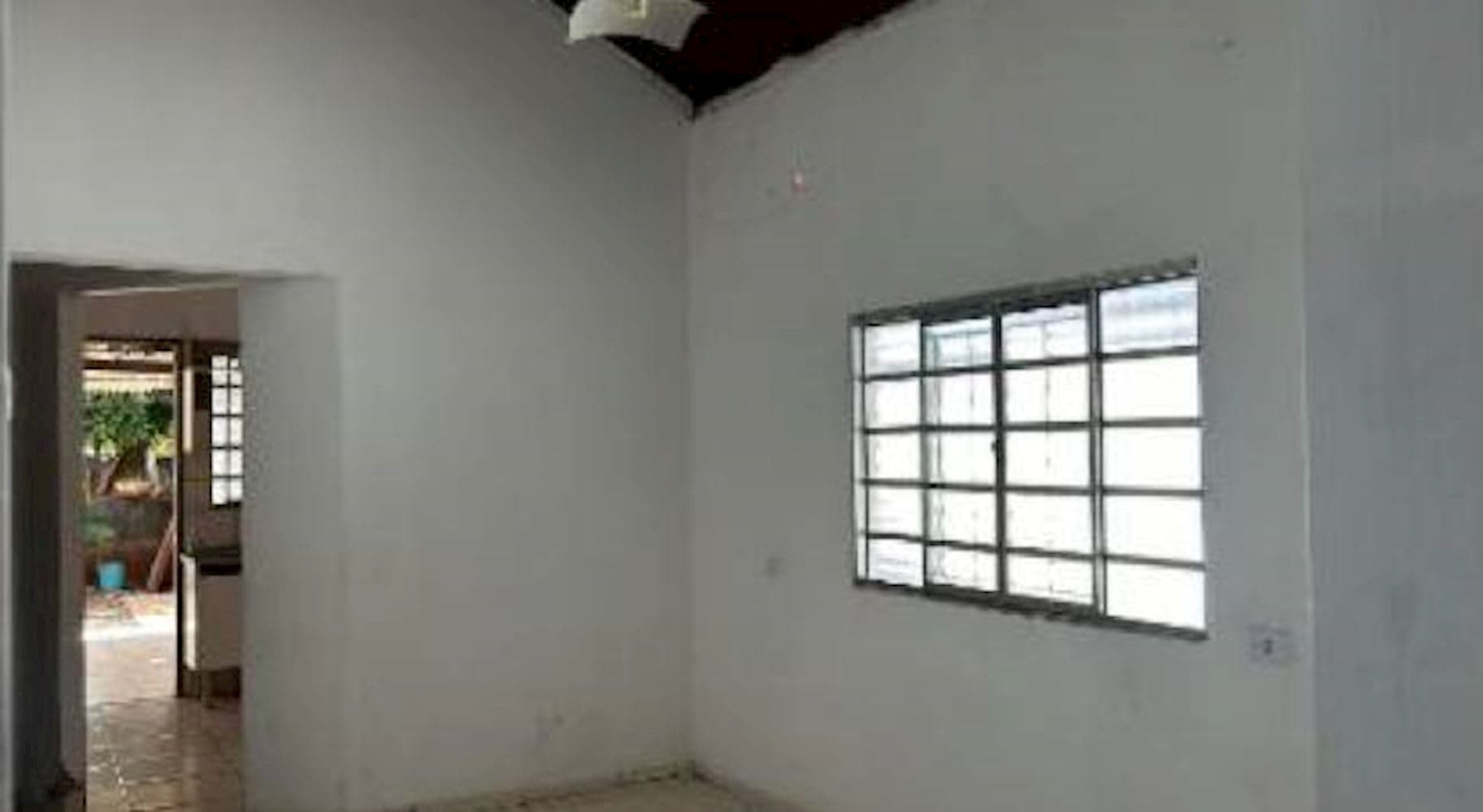 Foto 11 de 13: Casa em leilão em Cassilândia - MS, bairro Vila Pernambuco — Casa na  Vila Pernambuco - Cassilândia/MS